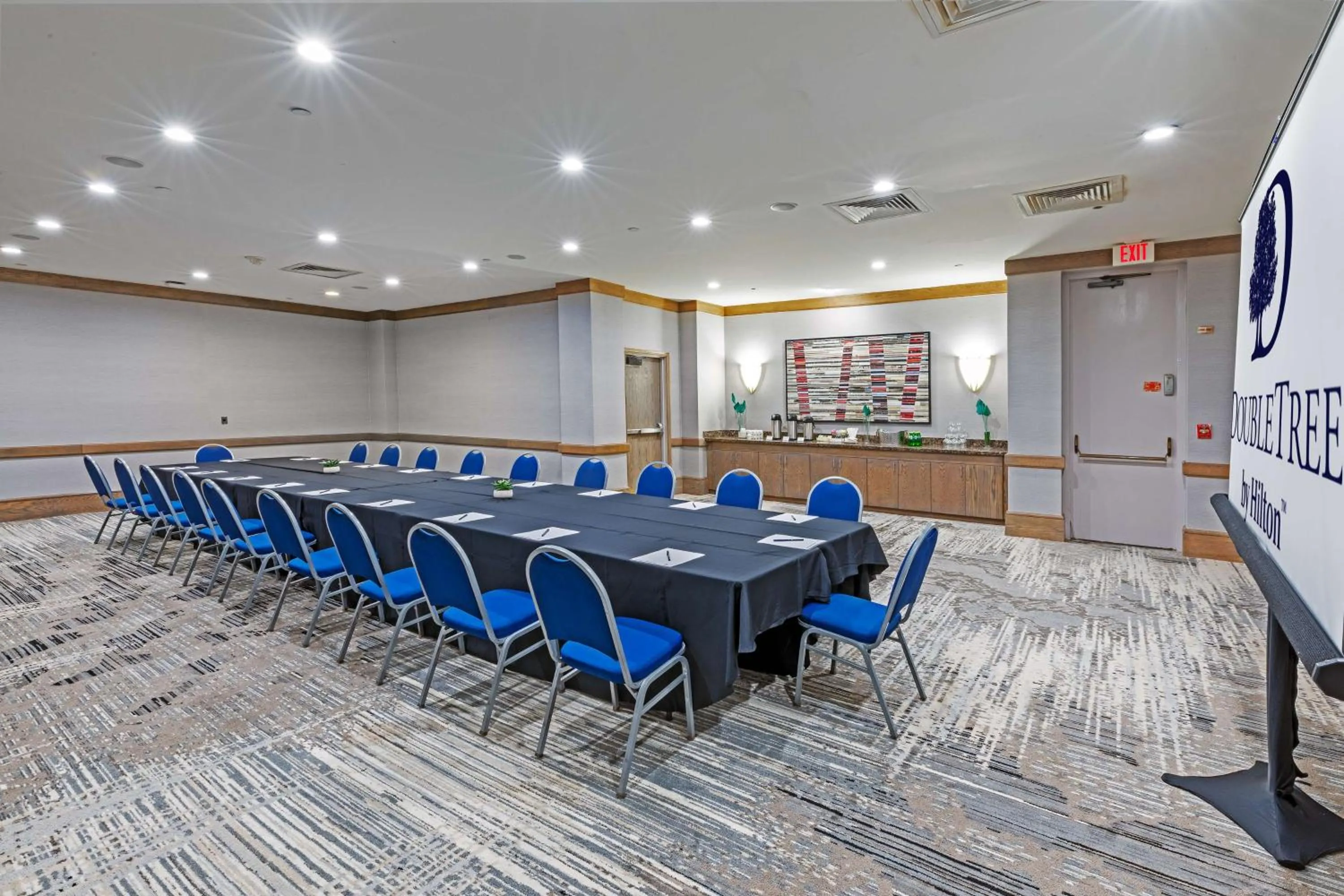 Meeting/conference room in DoubleTree by Hilton Tulsa - Warren Place