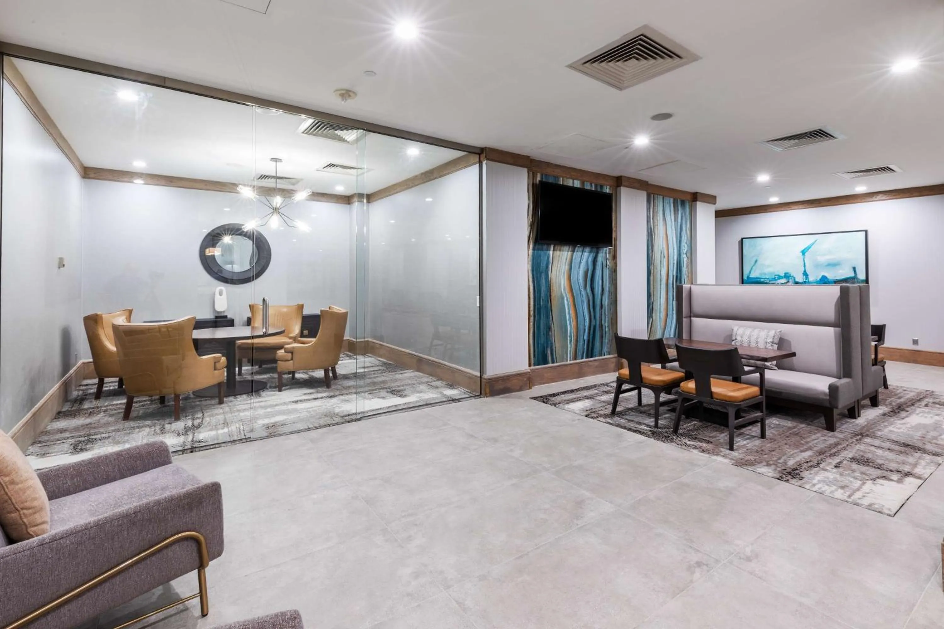 Meeting/conference room in DoubleTree by Hilton Tulsa - Warren Place