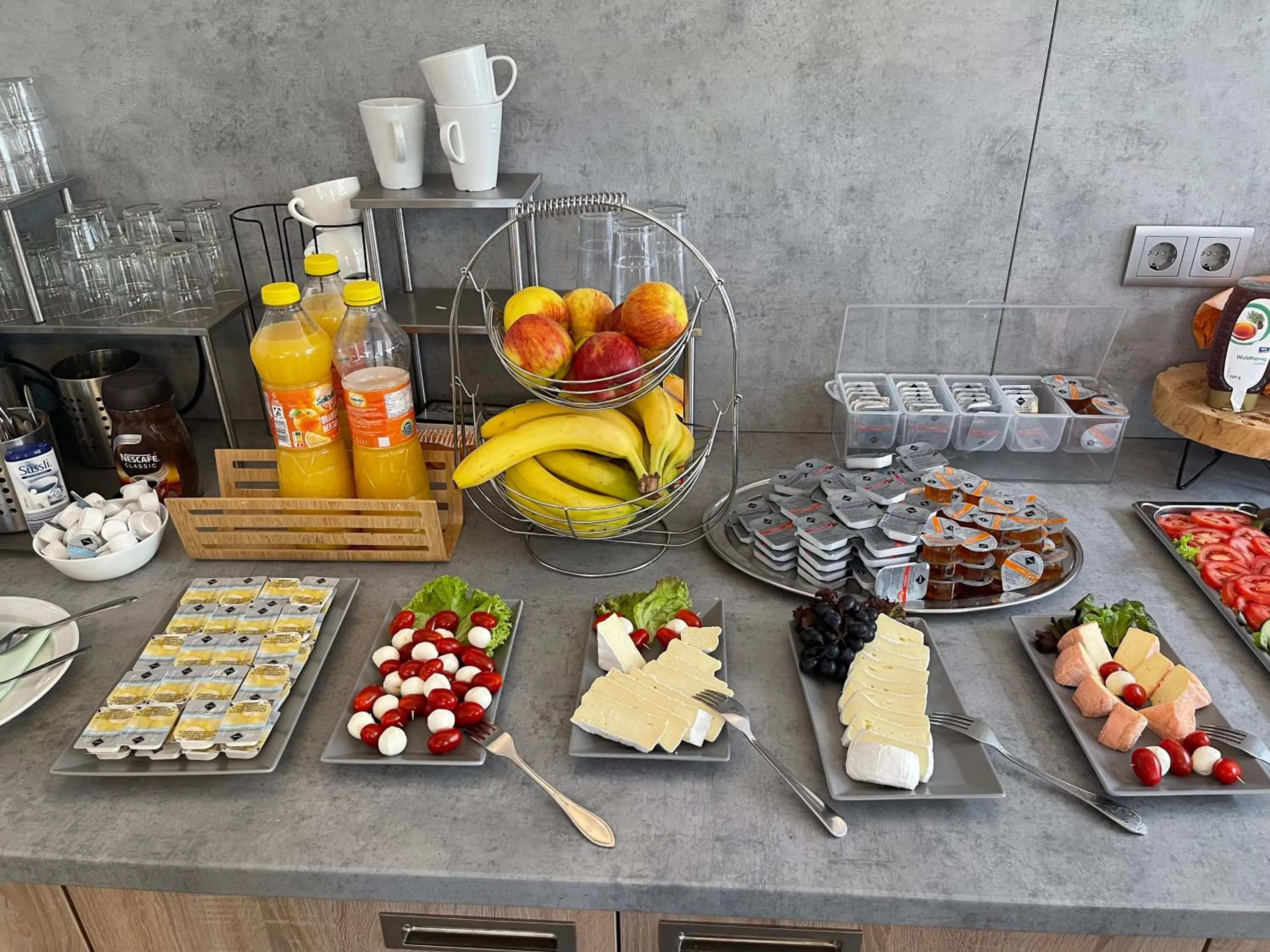 Buffet breakfast in Central Hotel Duisburg