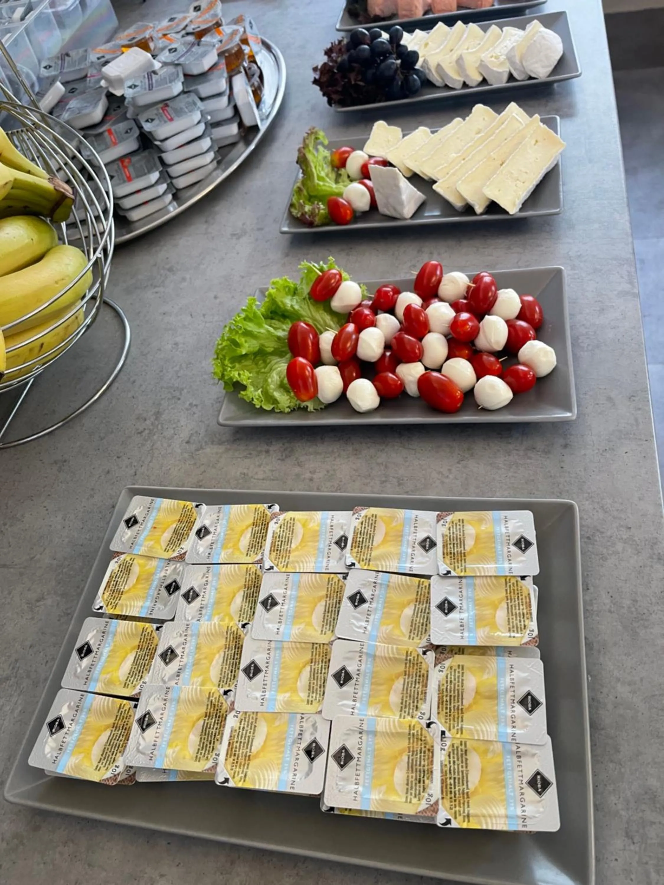 Buffet breakfast in Central Hotel Duisburg