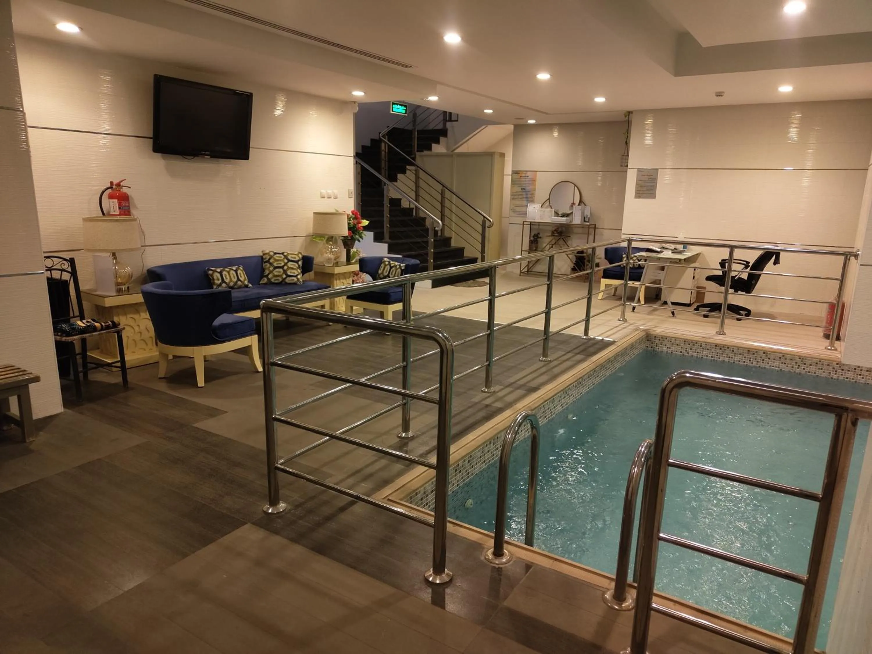 Swimming pool in Manazel Al Diafah Serviced Apartments Olaya