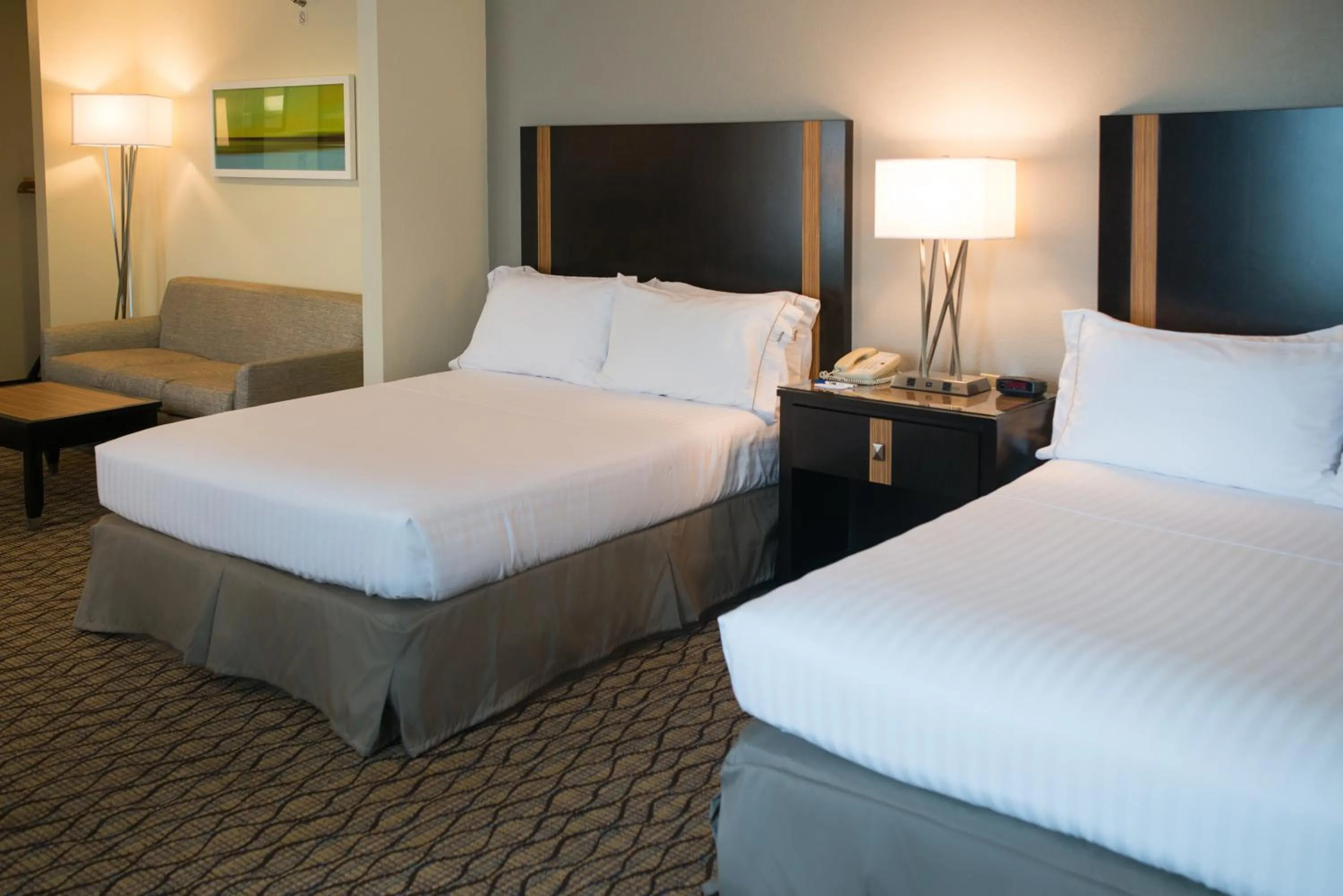 Photo of the whole room, Bed in Holiday Inn Express Hotel & Suites Chanhassen by IHG