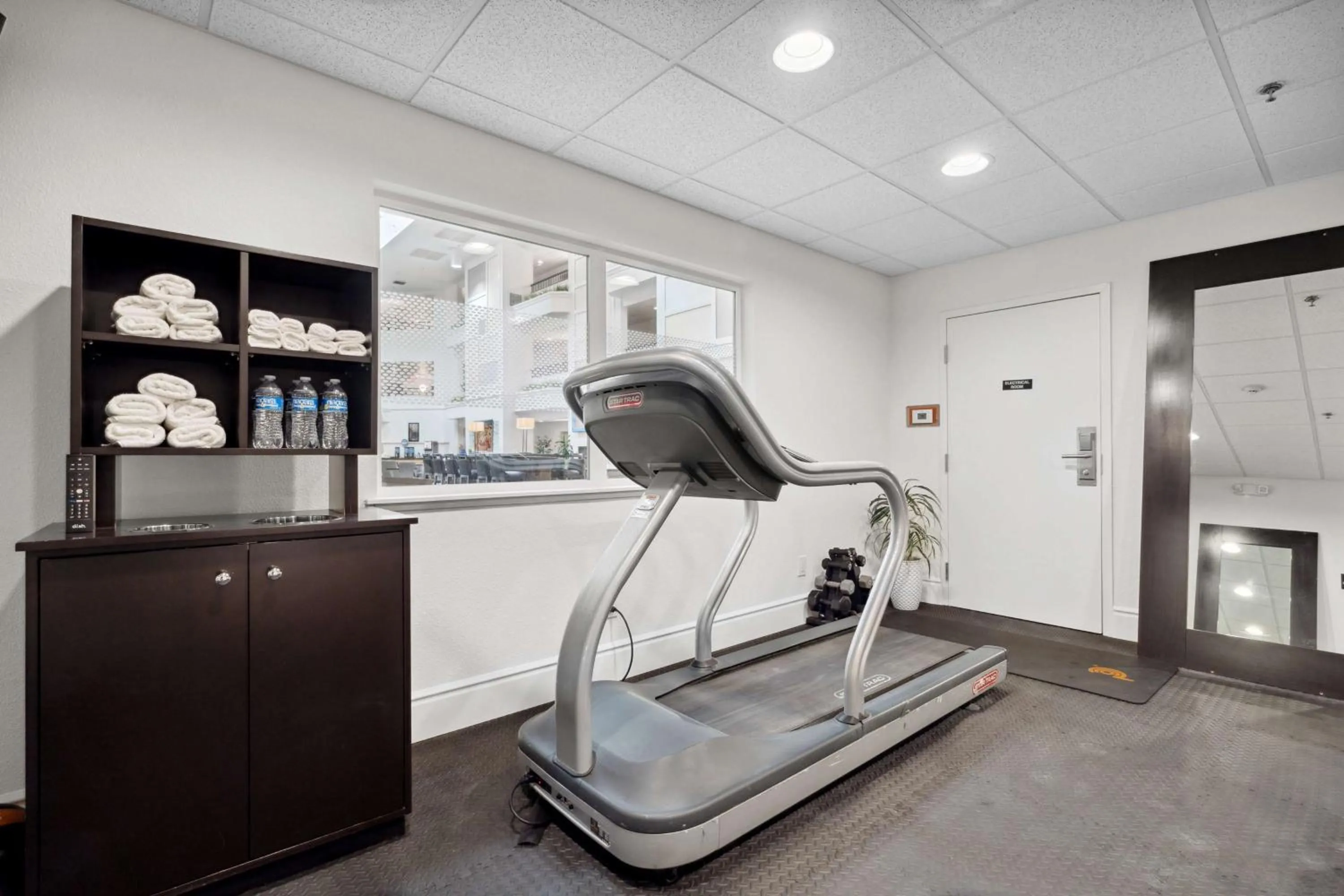Fitness centre/facilities in Sonesta Essential Vacaville Napa Valley