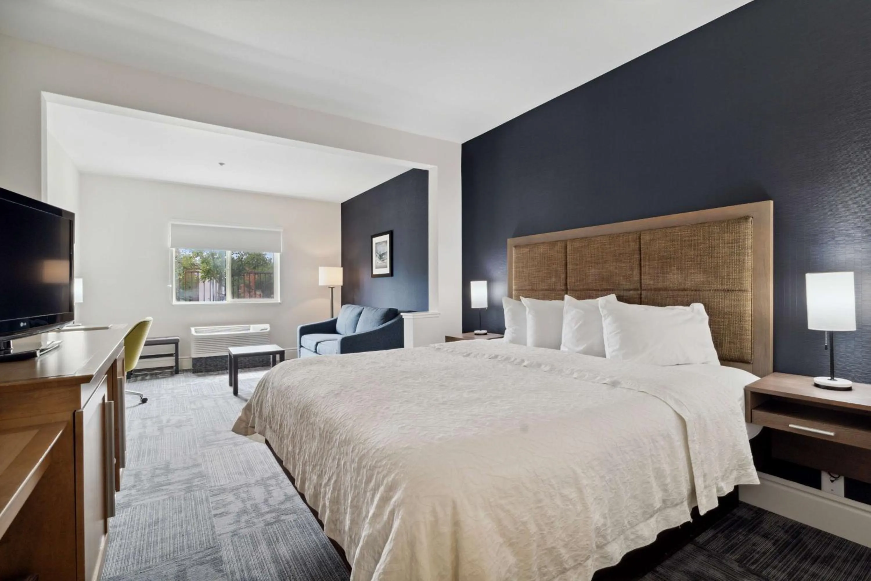 Bedroom, Bed in Sonesta Essential Vacaville Napa Valley