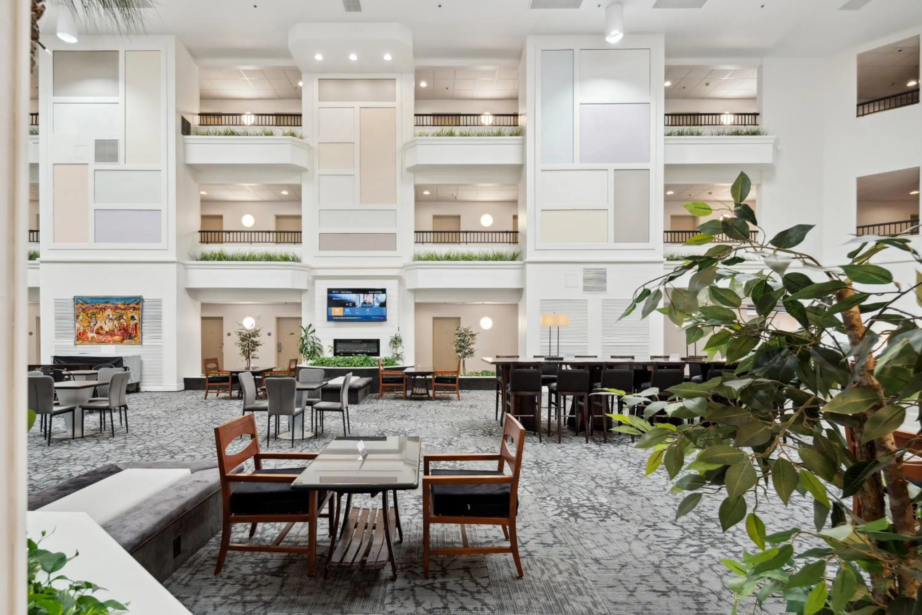 Lobby or reception in Sonesta Essential Vacaville Napa Valley