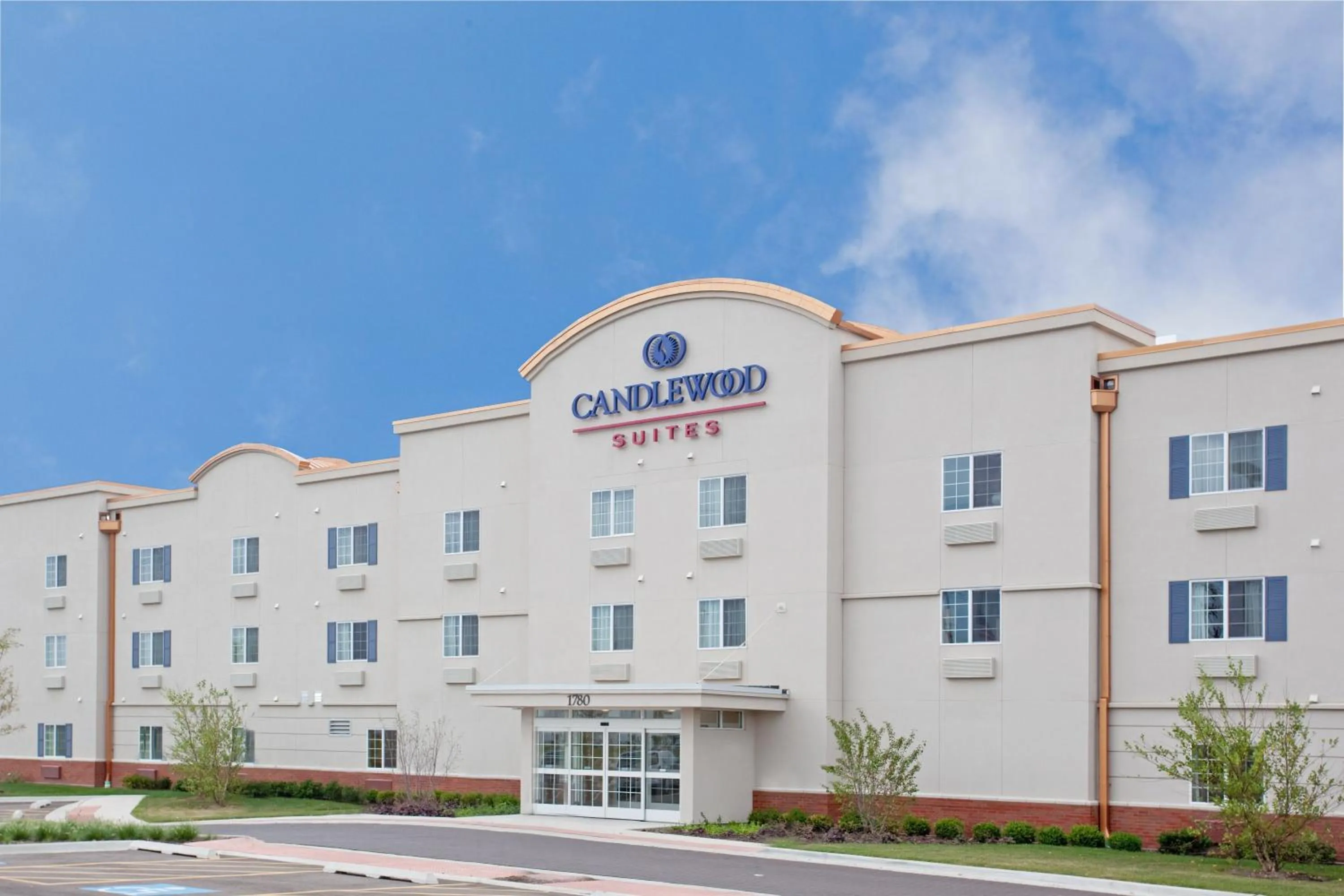 Property building in Candlewood Suites Elgin – Northwest Chicago by IHG
