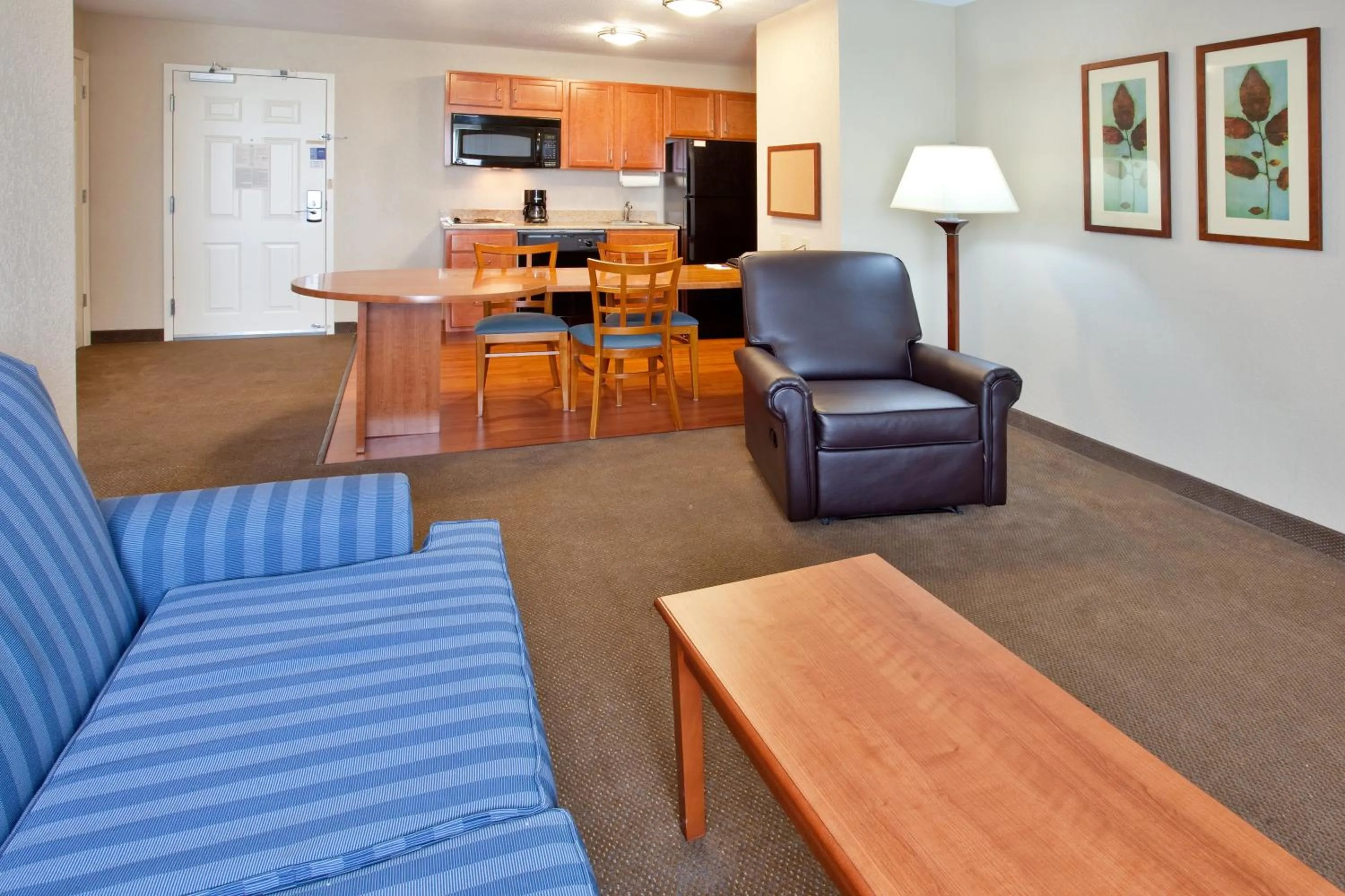 Photo of the whole room in Candlewood Suites Elgin – Northwest Chicago by IHG