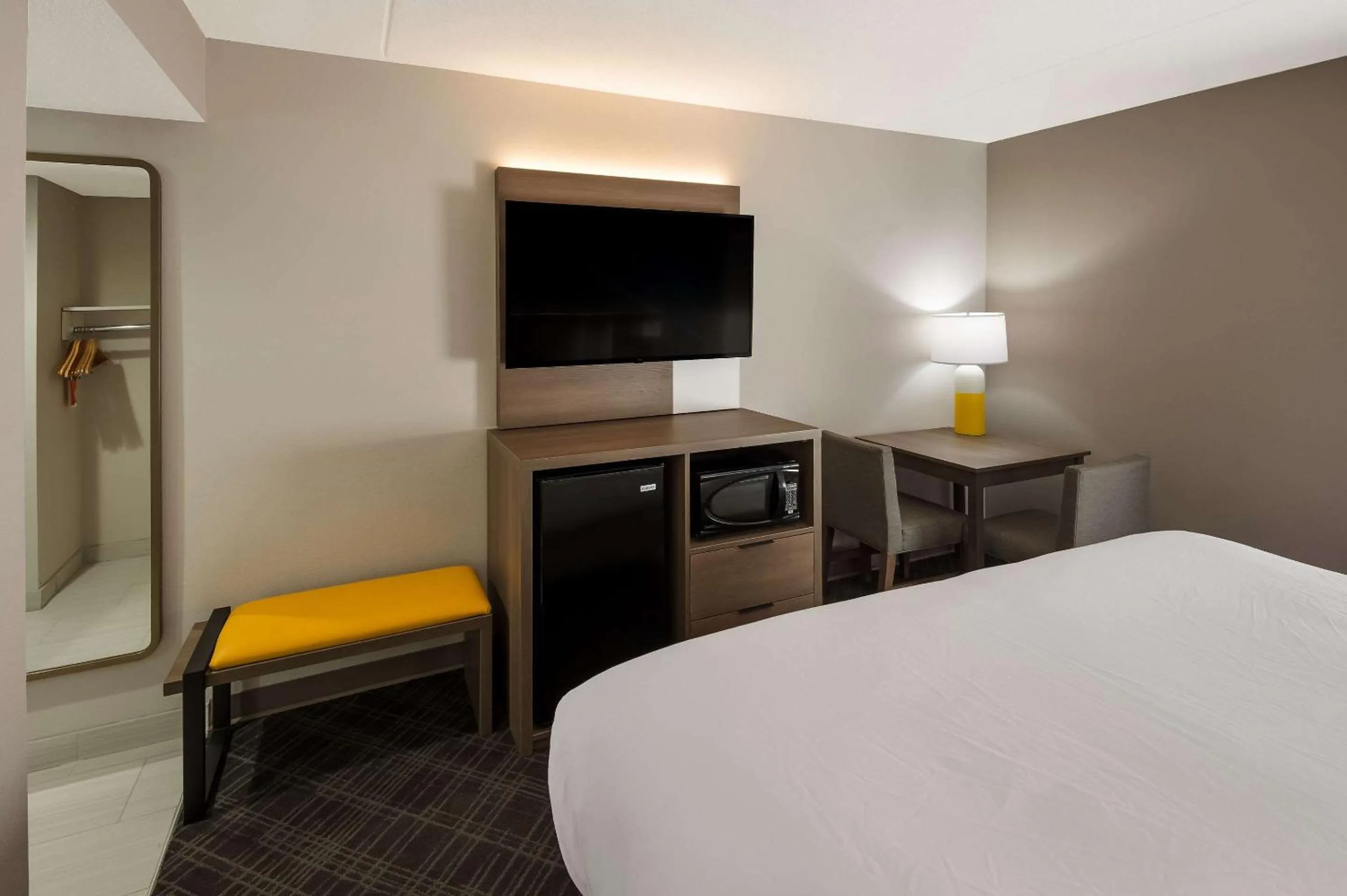 Bedroom, Bed in Comfort Inn & Suites Fishers - Indianapolis