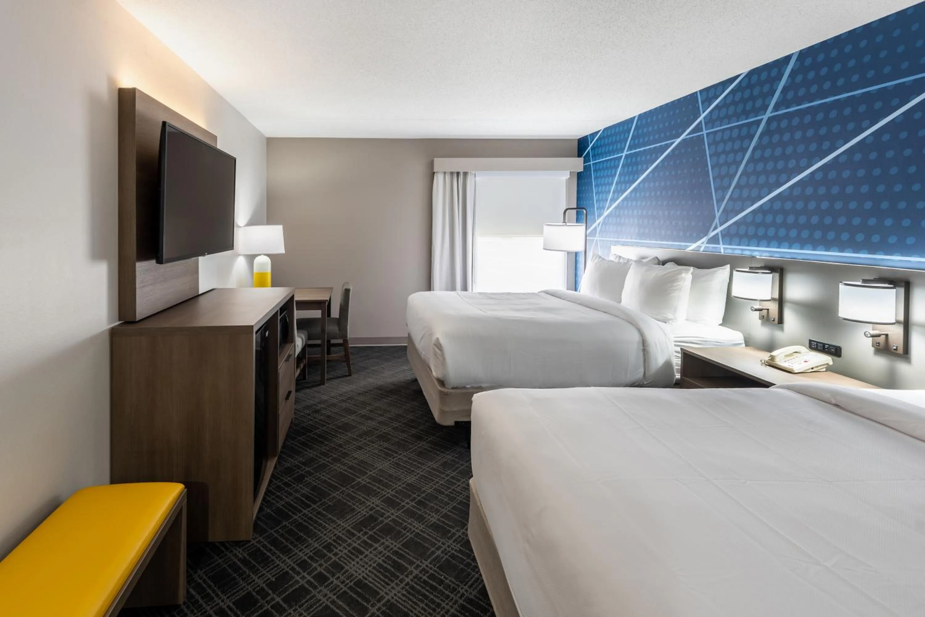 Bed in Comfort Inn & Suites Fishers - Indianapolis