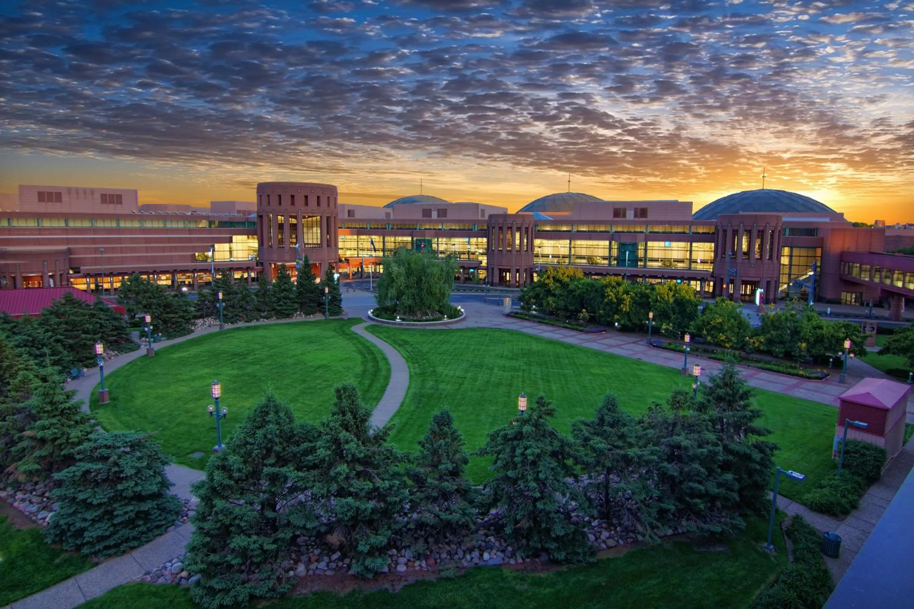 Nearby landmark in Holiday Inn Express Hotel & Suites Minneapolis-Downtown Convention Center by IHG