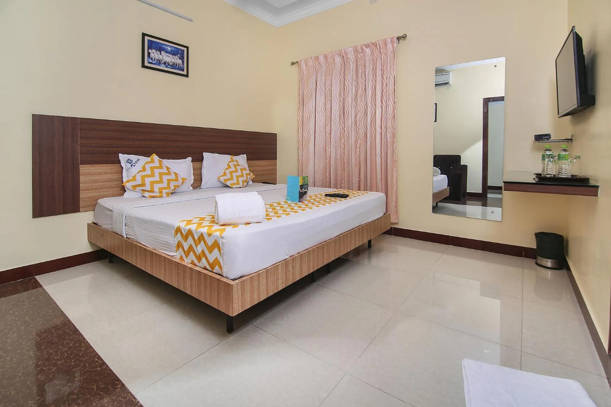 Bed in Hotel Sree Devi Madurai