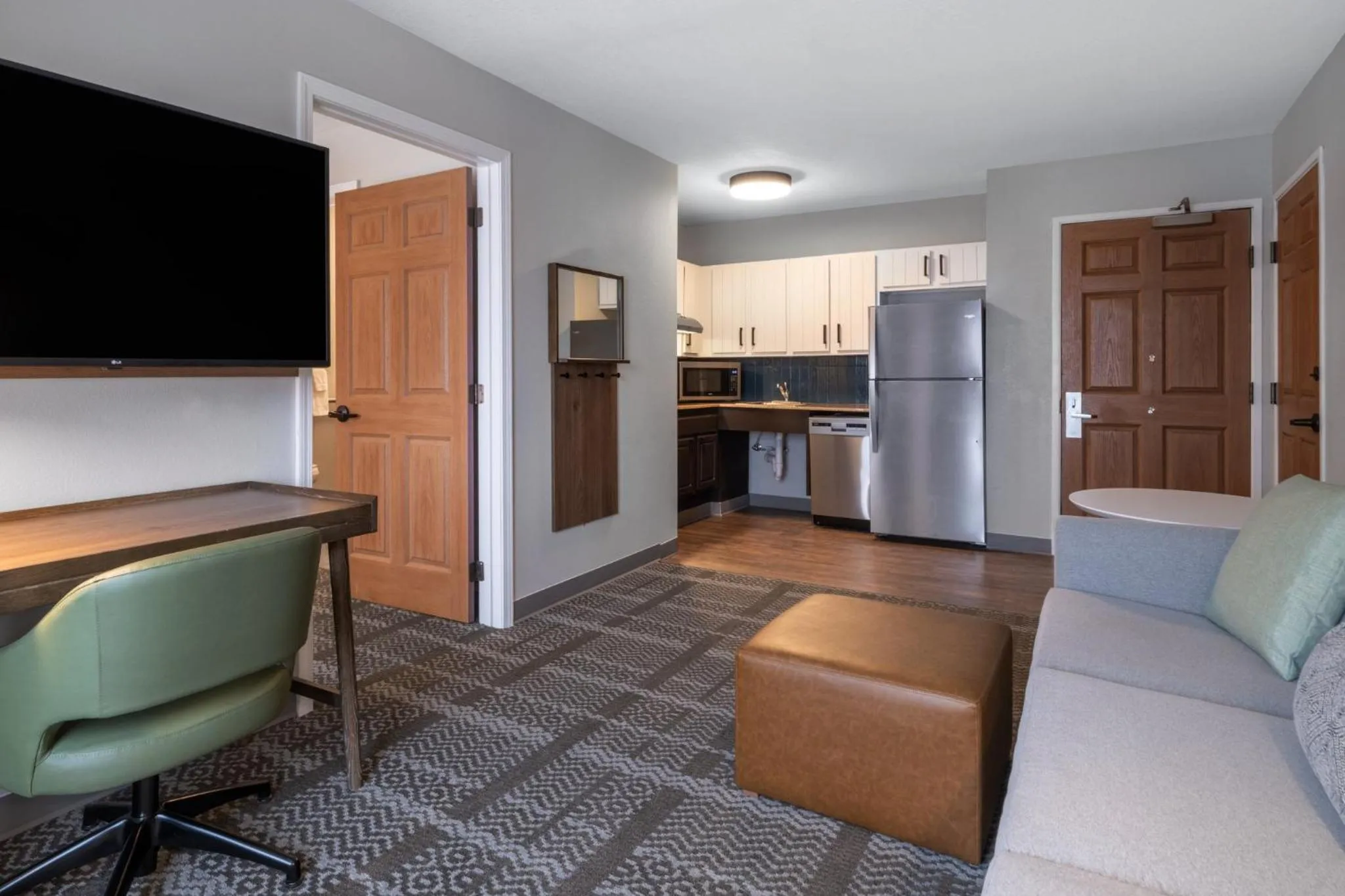 Photo of the whole room in Staybridge Suites Columbus-Dublin by IHG