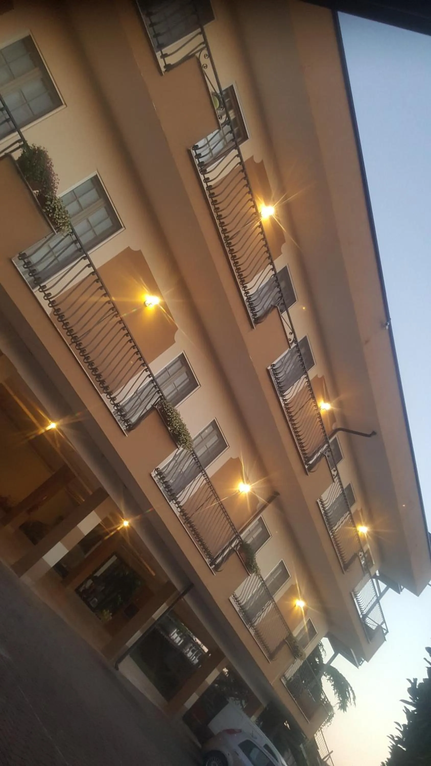 Property building in Hotel Trotter