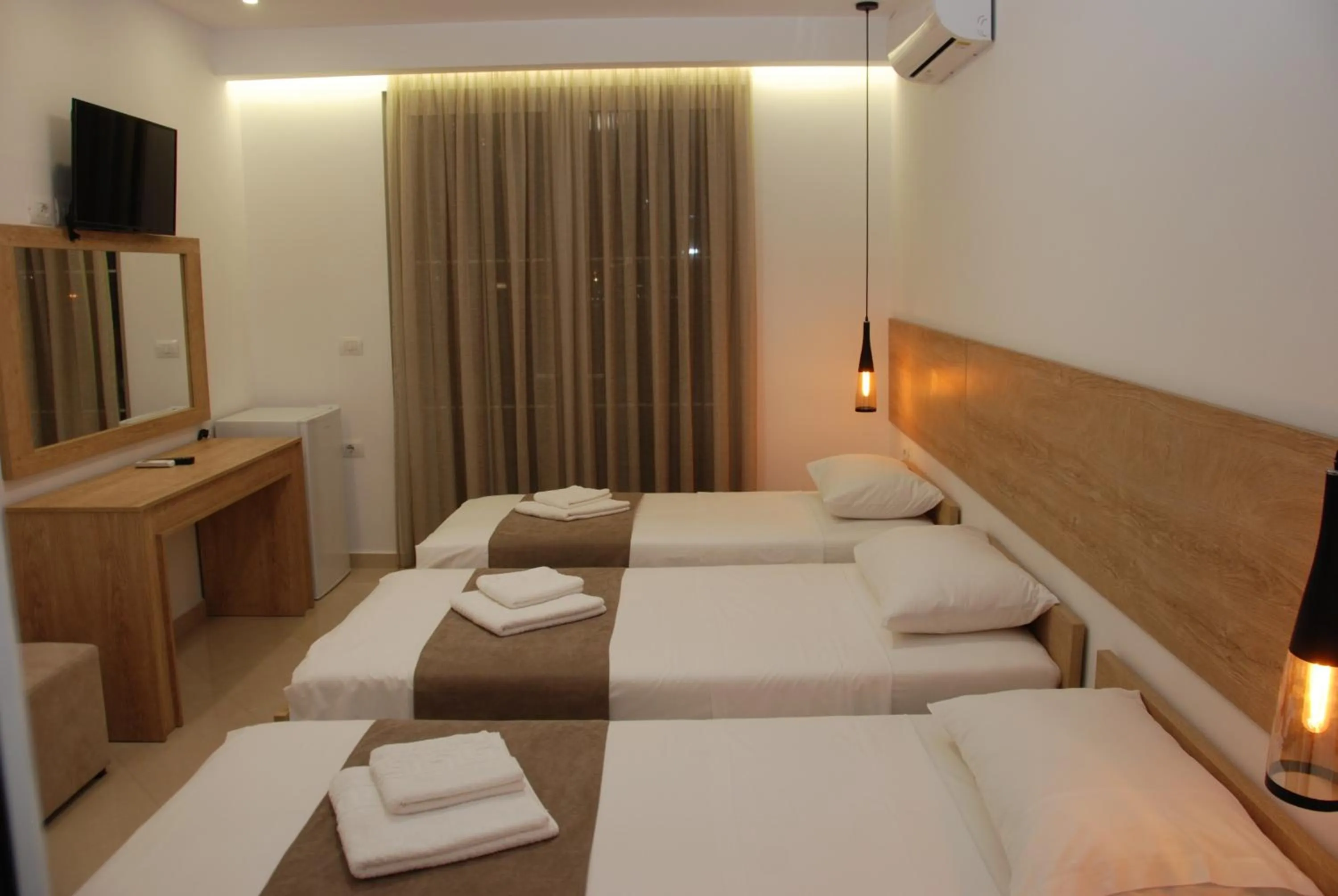 Bedroom, Bed in Hotel Mano