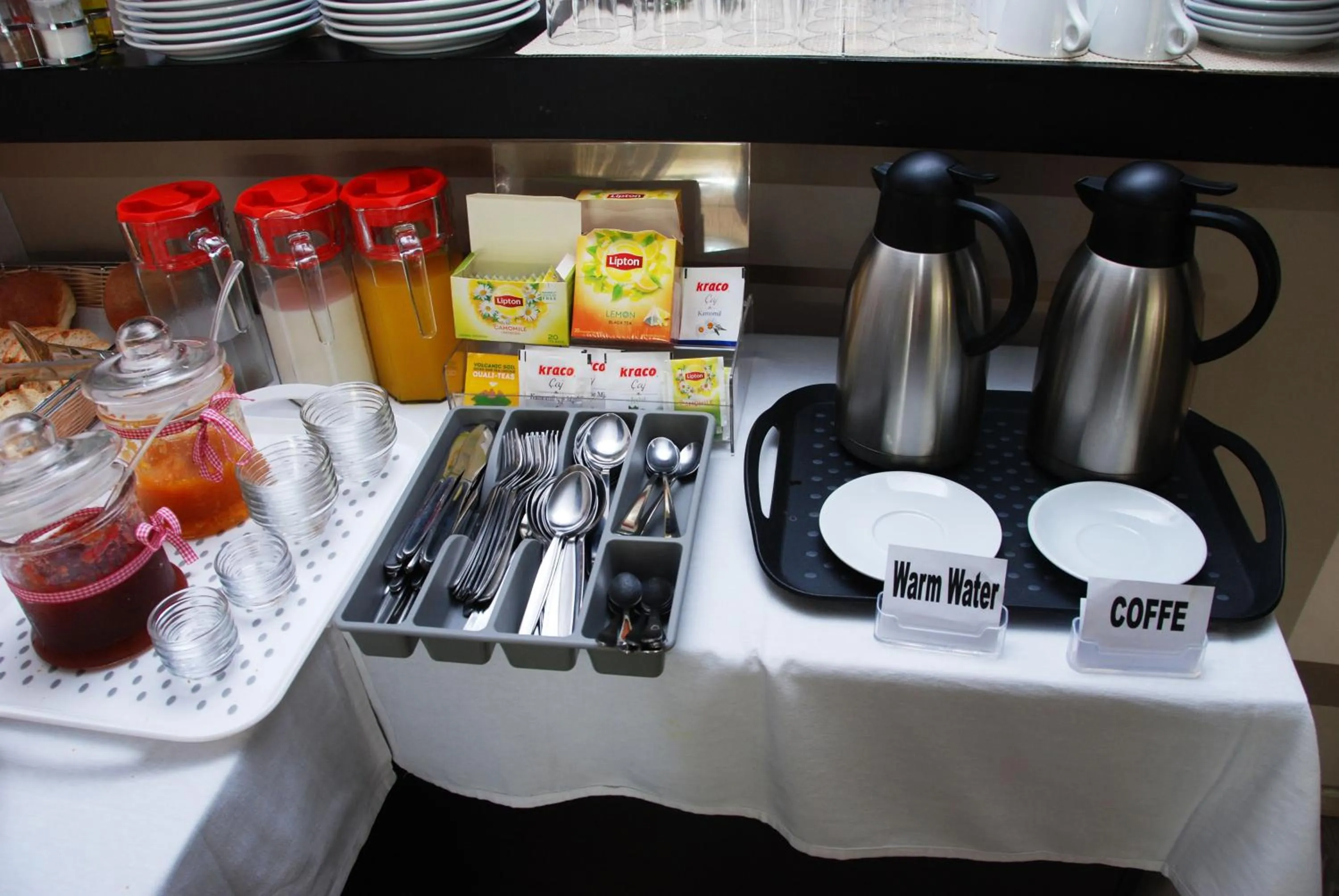 Breakfast in Hotel Mano