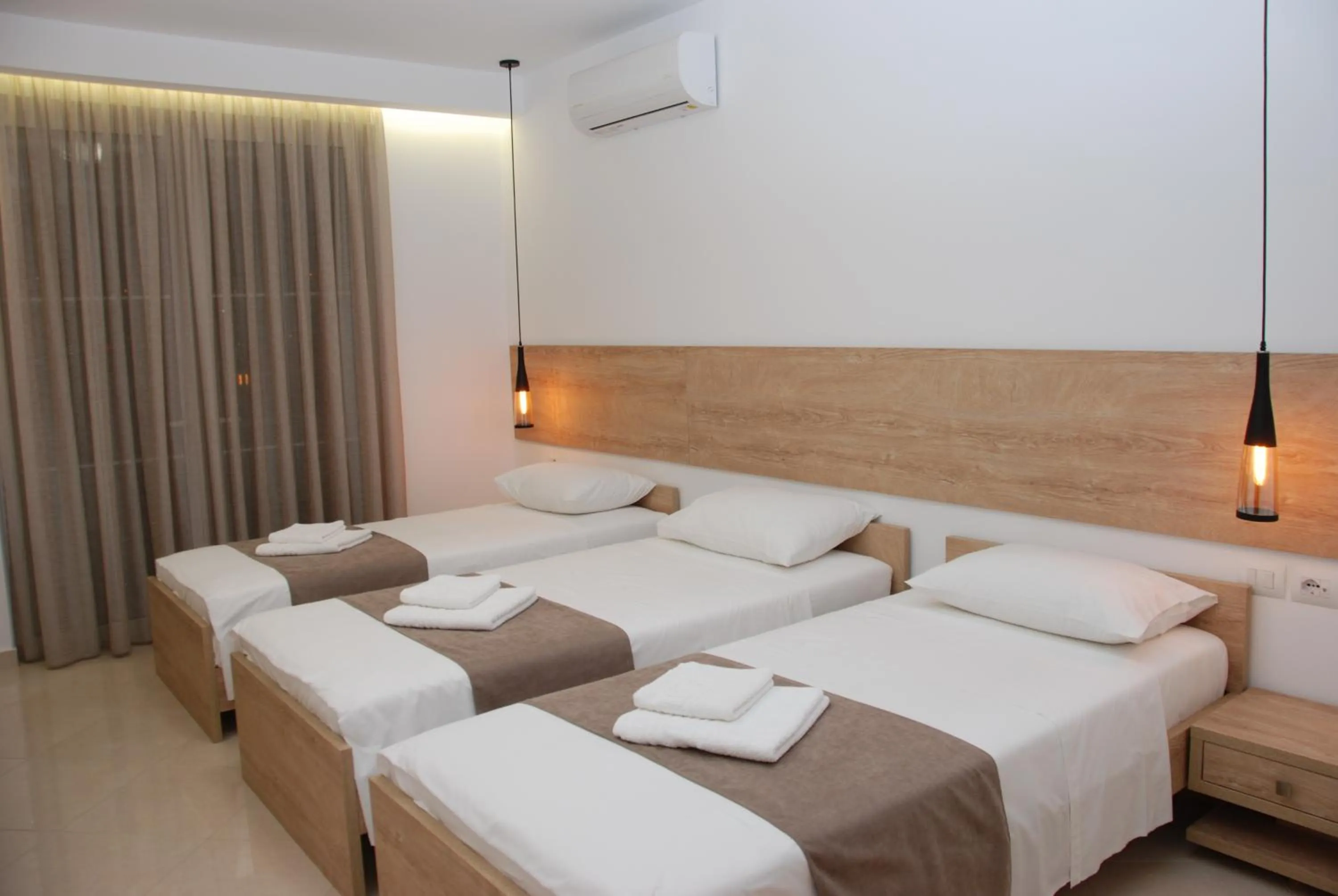 Bedroom, Bed in Hotel Mano