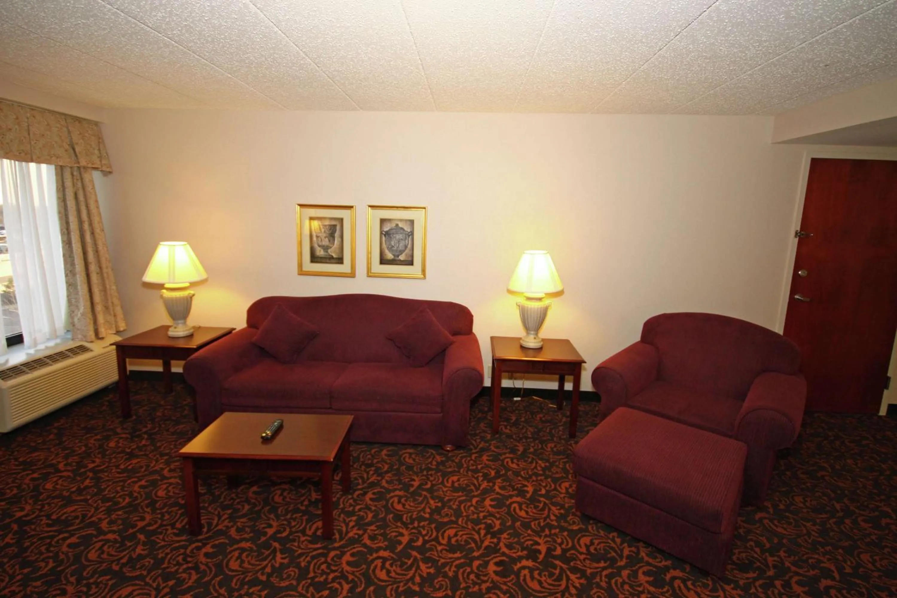 Living room in Hampton Inn Woodbridge