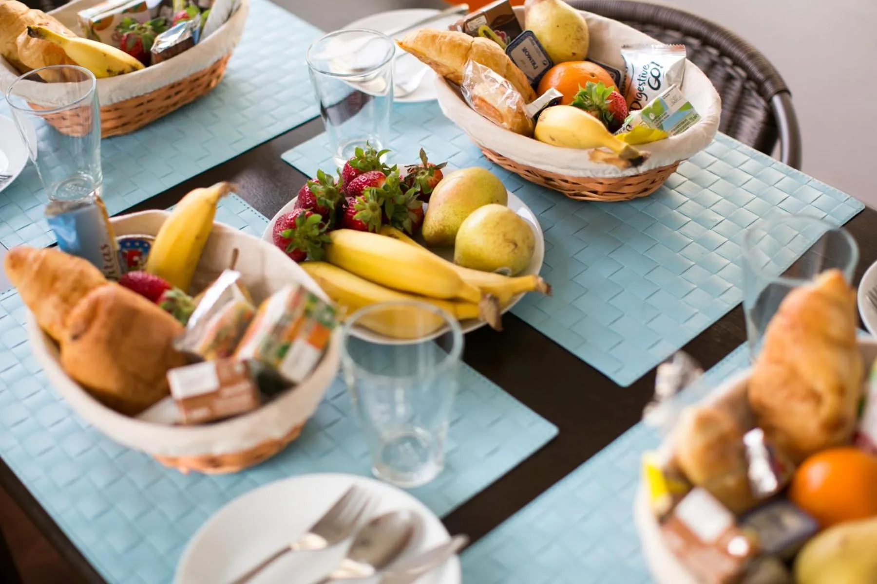 Continental breakfast in Douro Surf Hostel