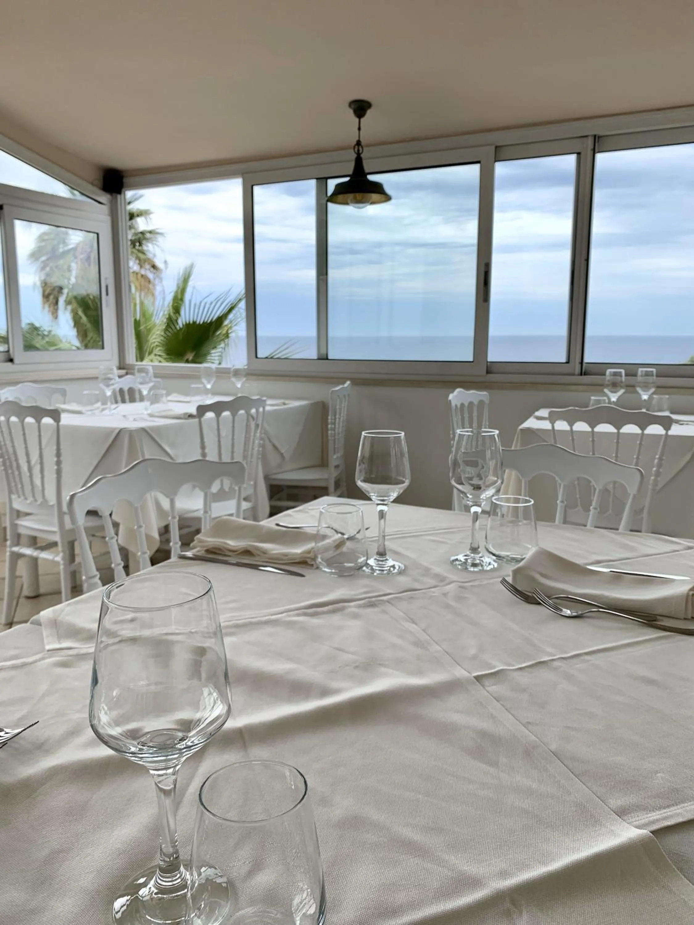 Restaurant/places to eat in HOTEL MERCURIO SUL MARE - Fish restaurant and private beach