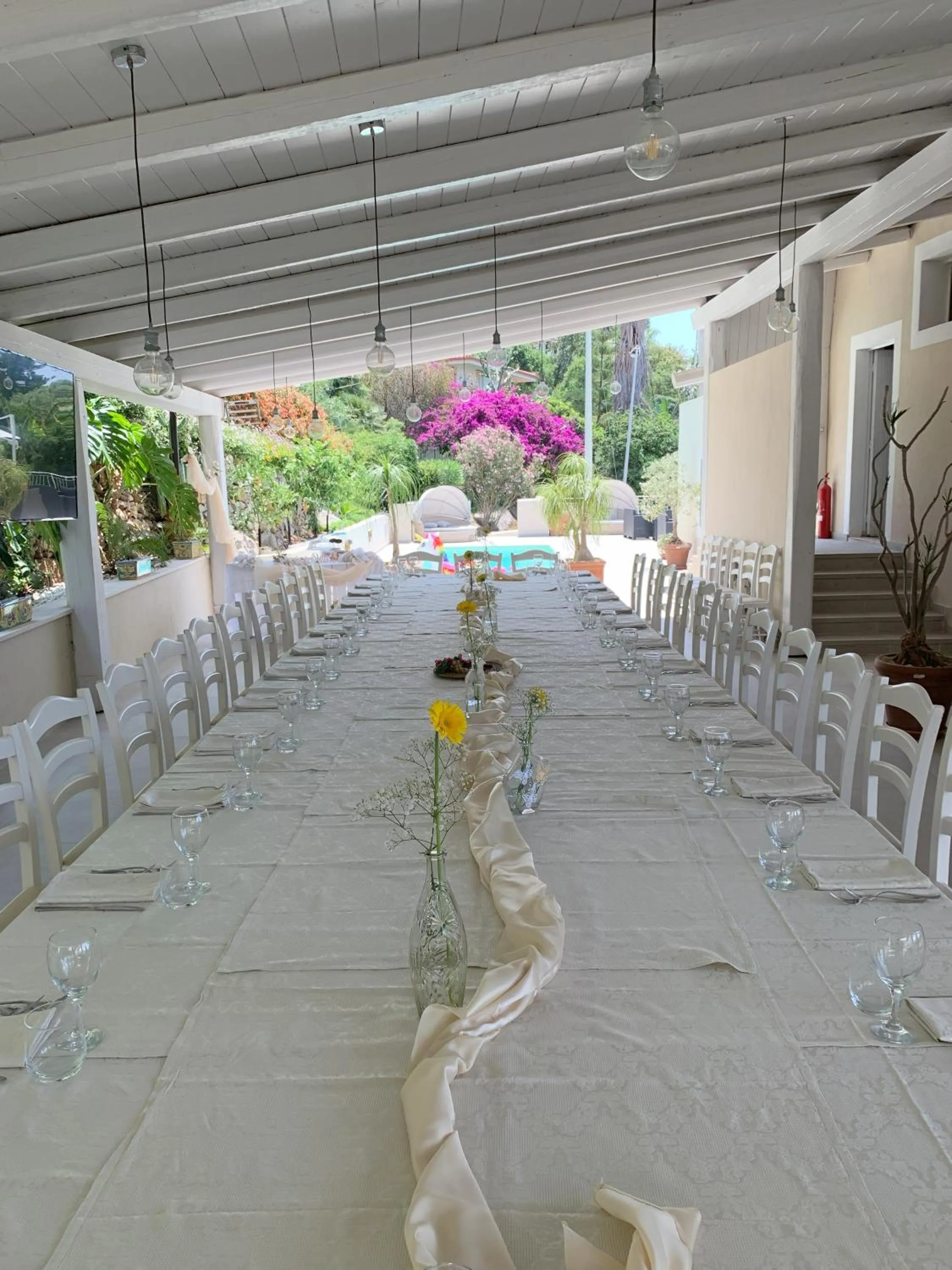 Restaurant/places to eat in HOTEL MERCURIO SUL MARE - Fish restaurant and private beach