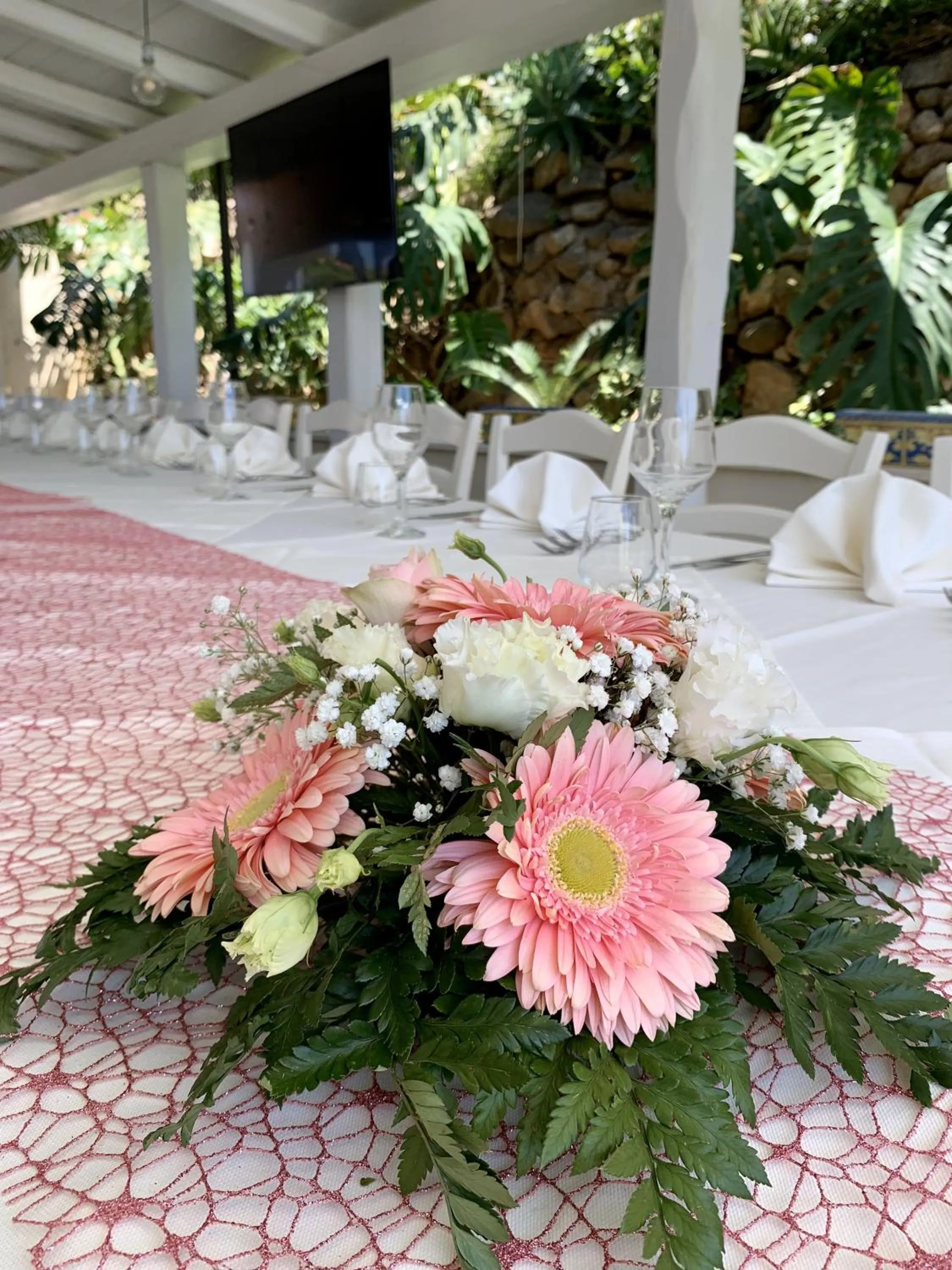 Restaurant/places to eat in HOTEL MERCURIO SUL MARE - Fish restaurant and private beach