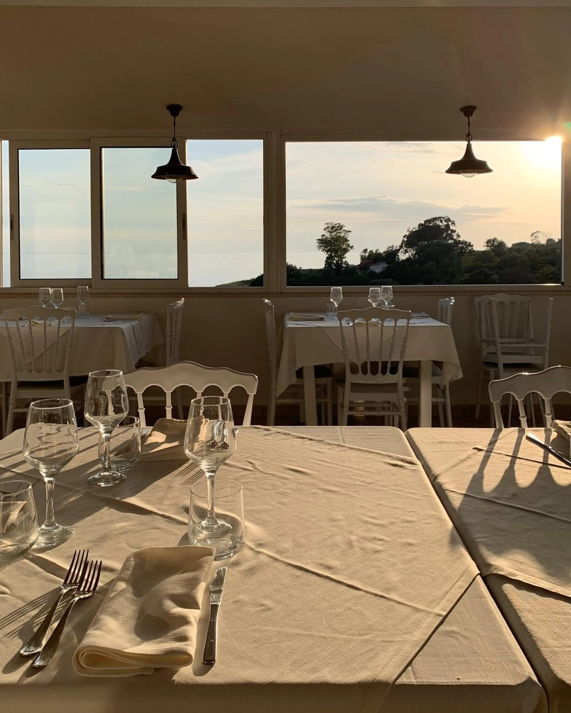 Restaurant/places to eat in HOTEL MERCURIO SUL MARE - Fish restaurant and private beach