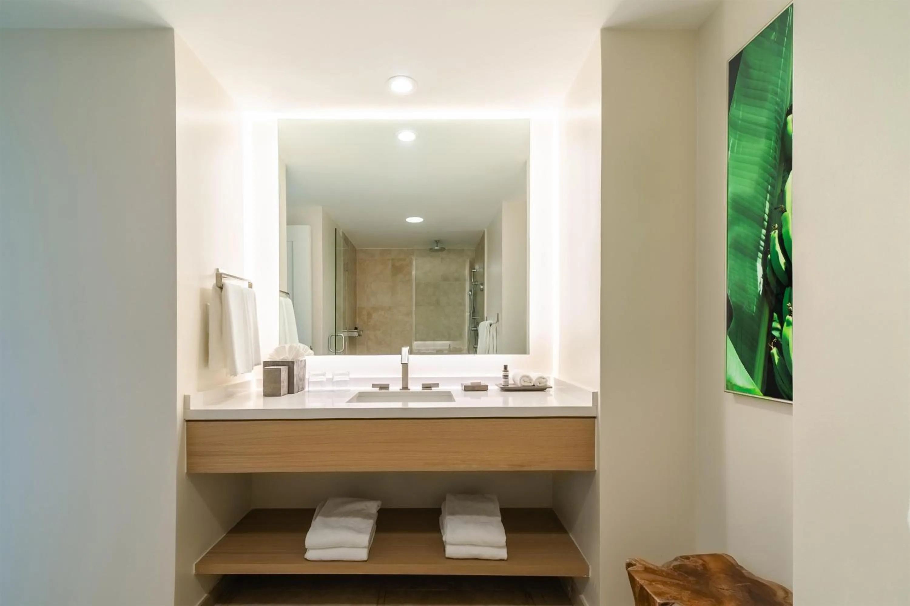 Bathroom in Hyatt Regency Aruba Resort & Casino