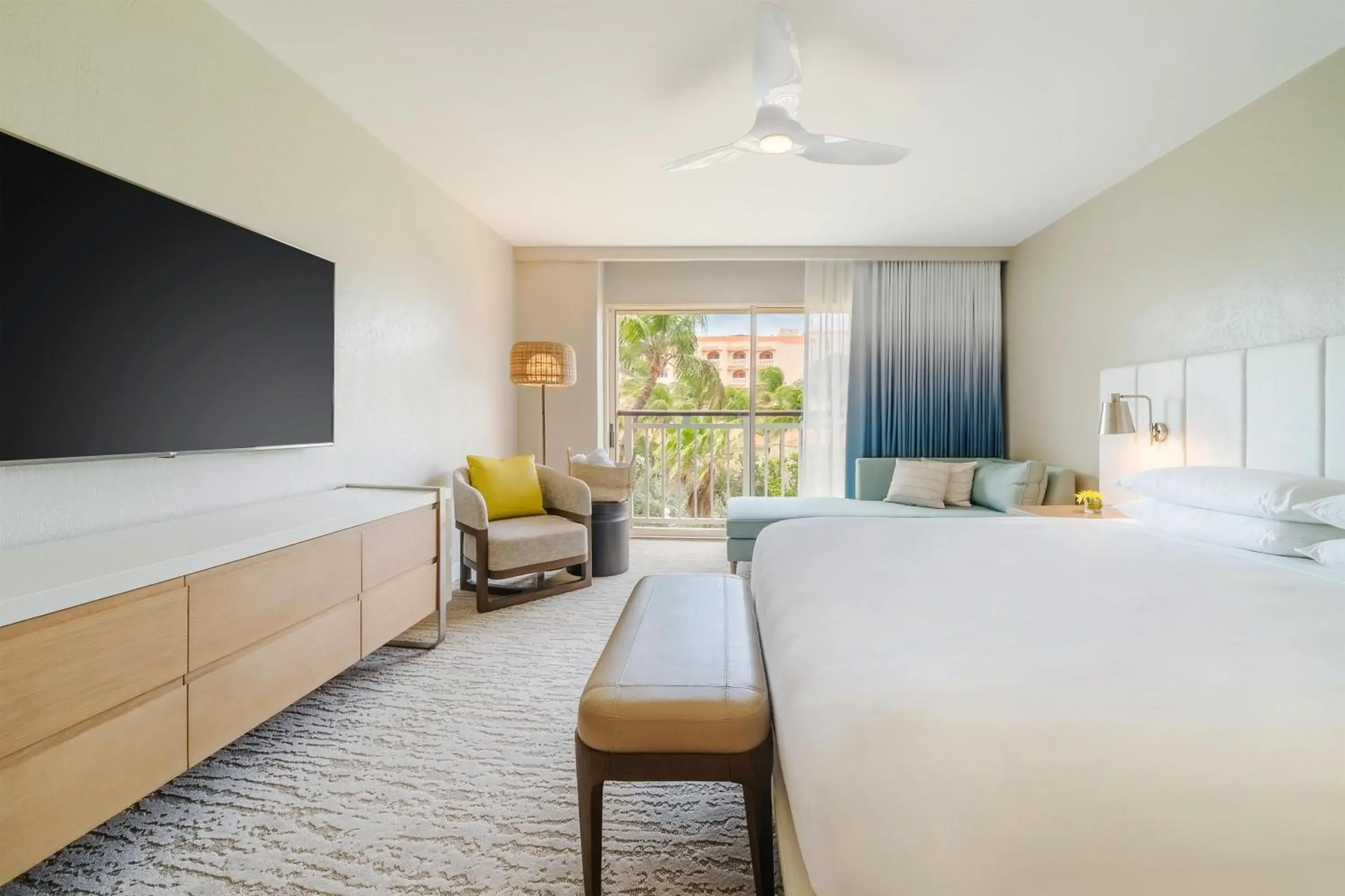 King Room with Garden View in Hyatt Regency Aruba Resort & Casino King Room with Garden View in Hyatt Regency Aruba Resort & Casino