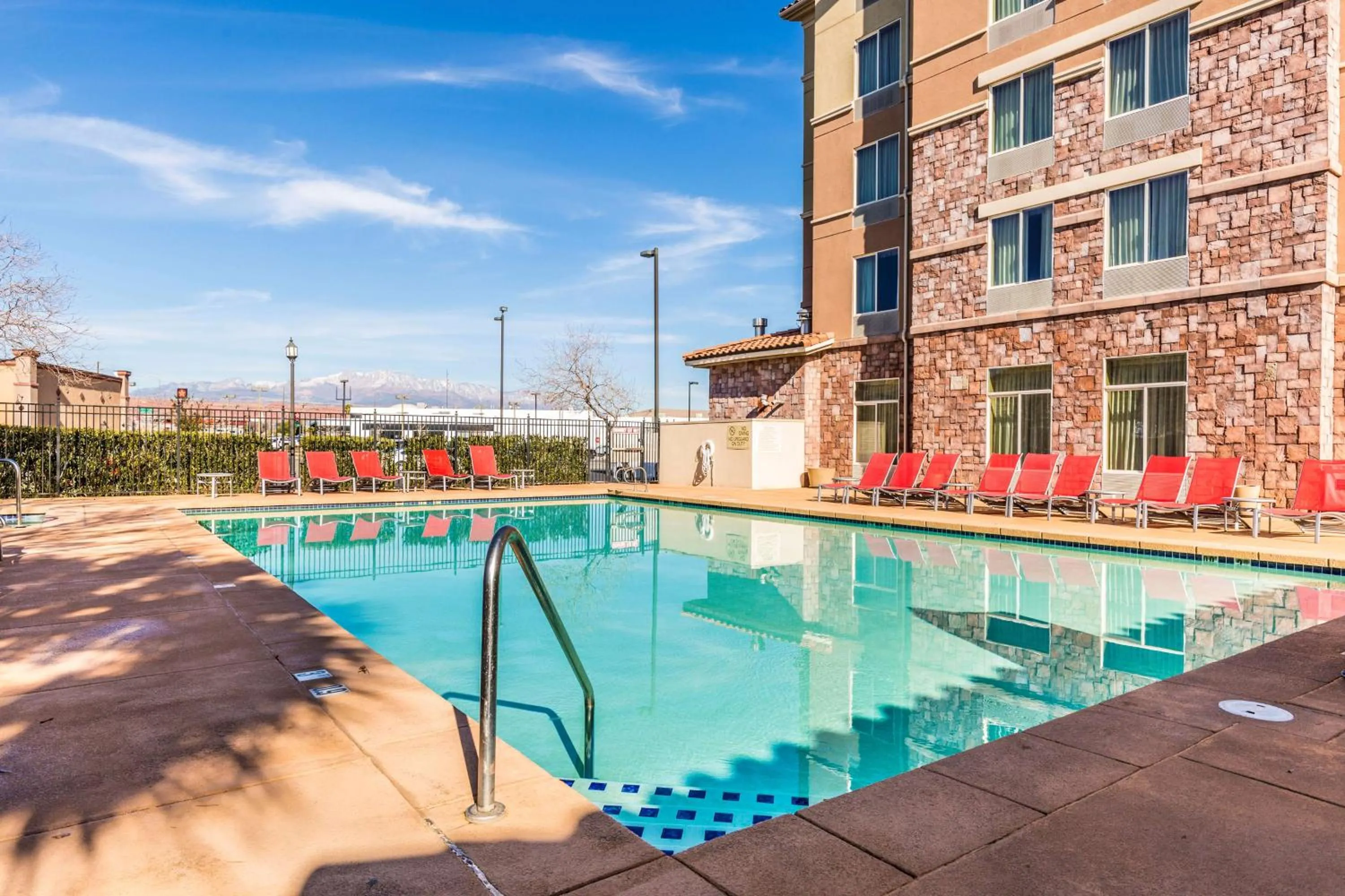 Pool view in Hilton Garden Inn St. George