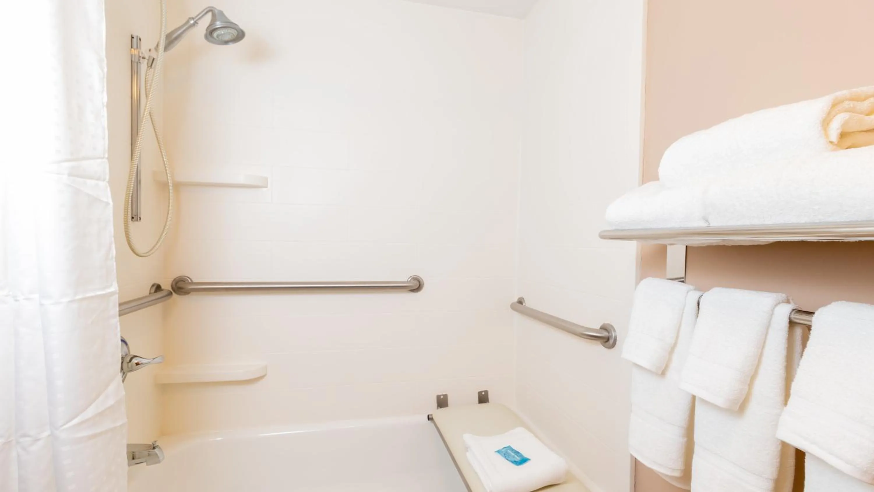 Bathroom in Holiday Inn Express Birmingham Irondale East by IHG