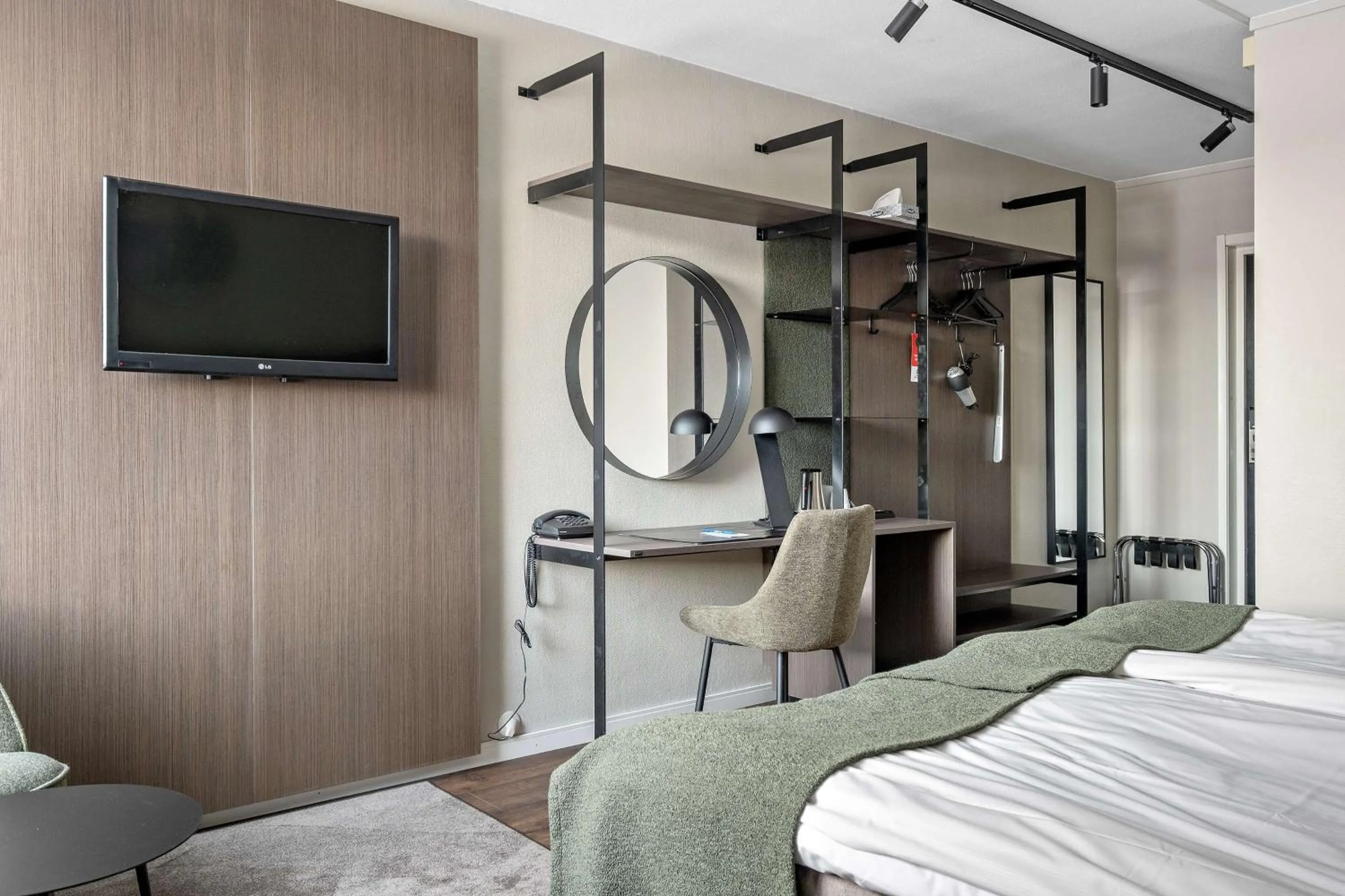 Bedroom, Bed in Best Western Hotell Ett