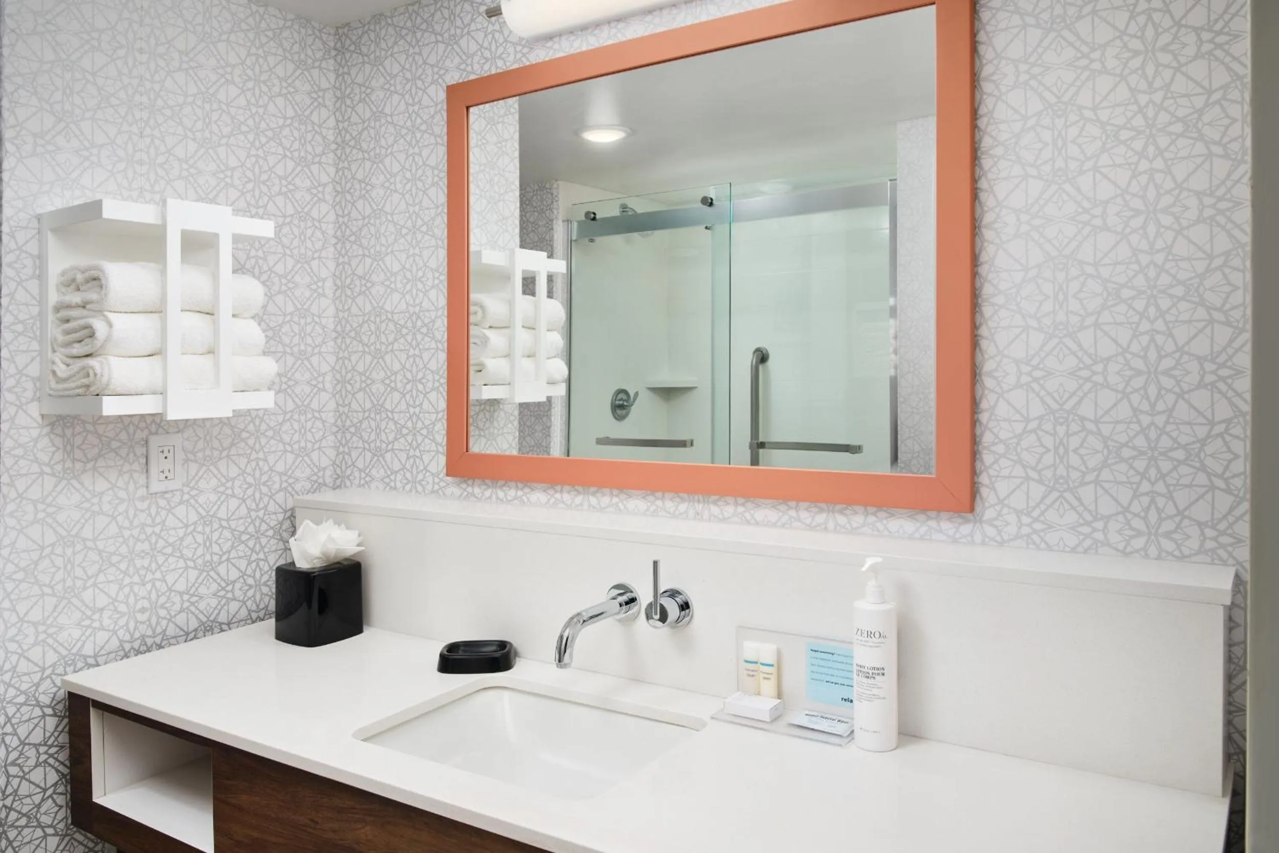 Bathroom in Hampton Inn Melbourne-Viera