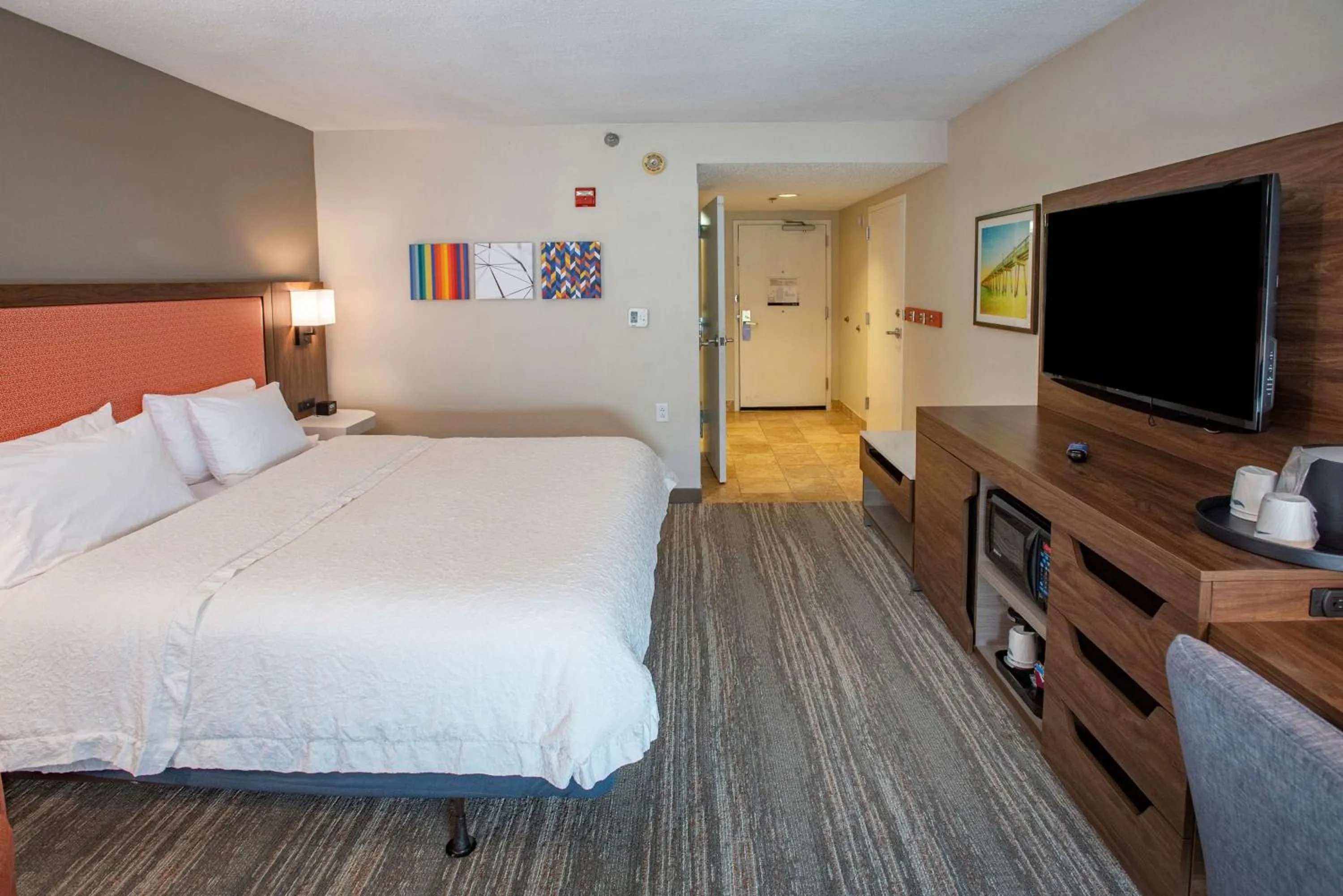 Bed in Hampton Inn Pensacola-Airport