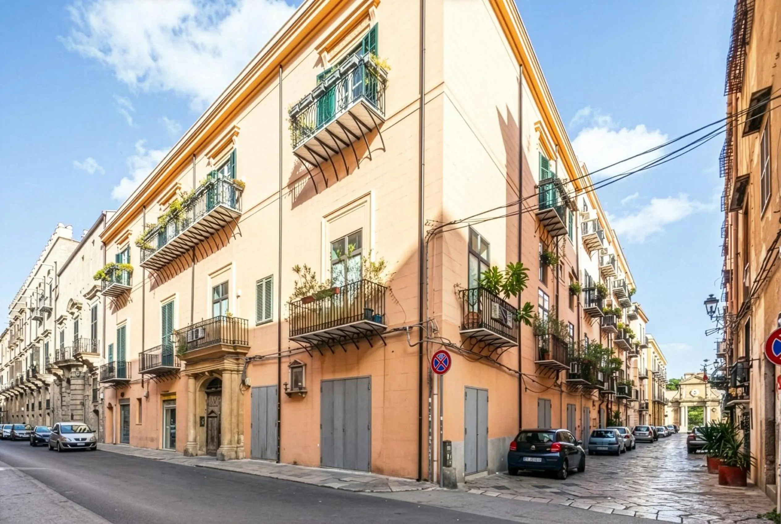 Property building in Le Stanze al Genio di Darlon