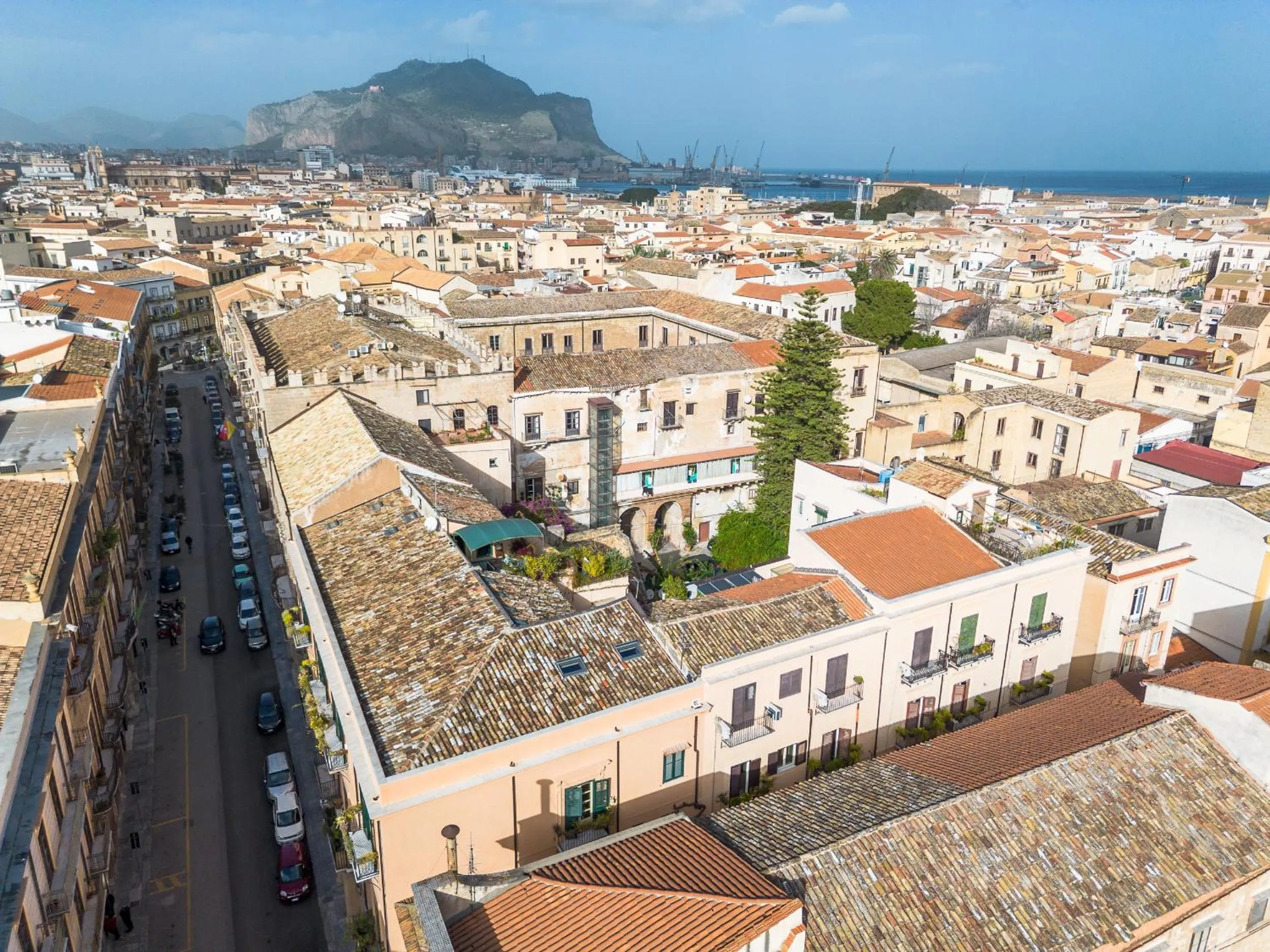 Property building in Le Stanze al Genio di Darlon