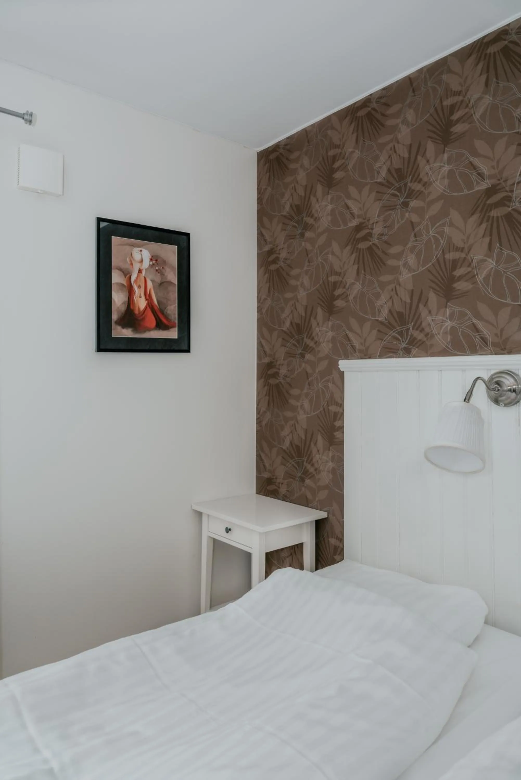 Property building, Bed in Wisingsö Hotell