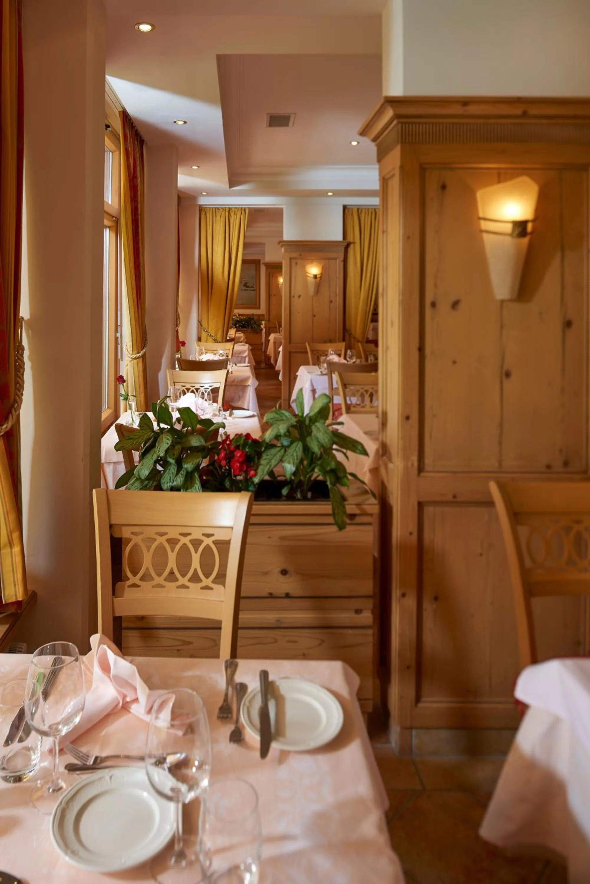 Restaurant/places to eat in The Glacier Hotel - ex Eurotel Victoria -