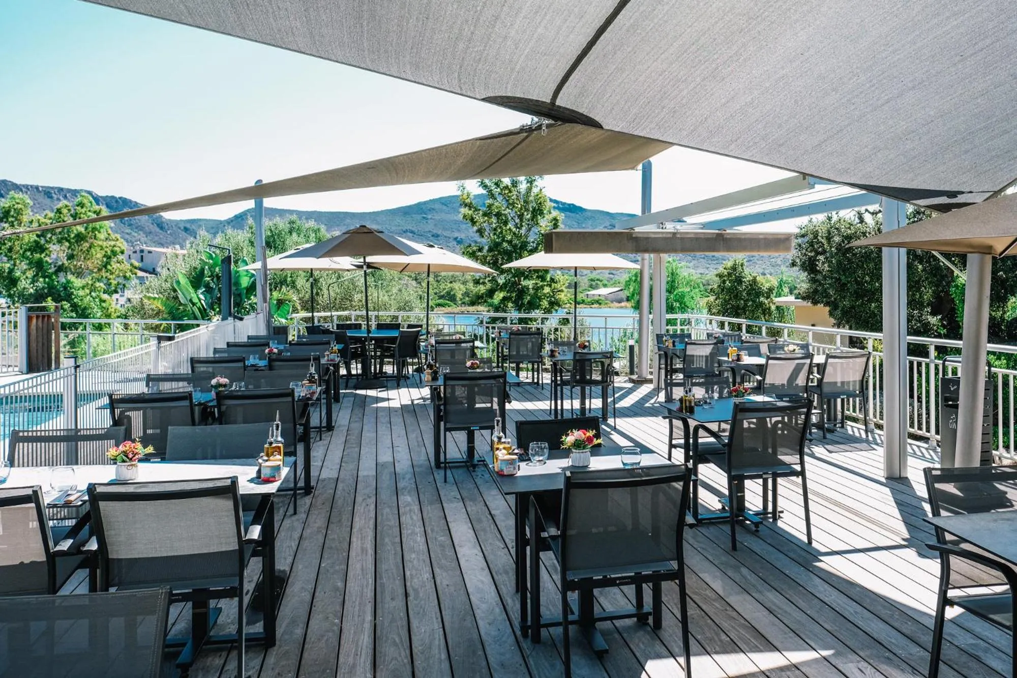 Restaurant/places to eat in Hotel Costa Salina