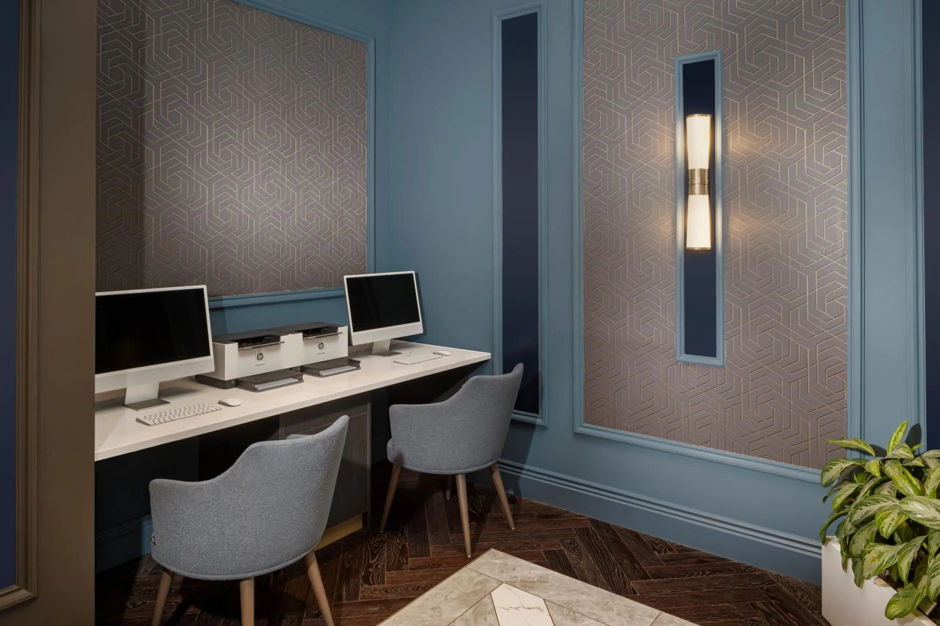 Business facilities in Courtyard by Marriott Edinburgh