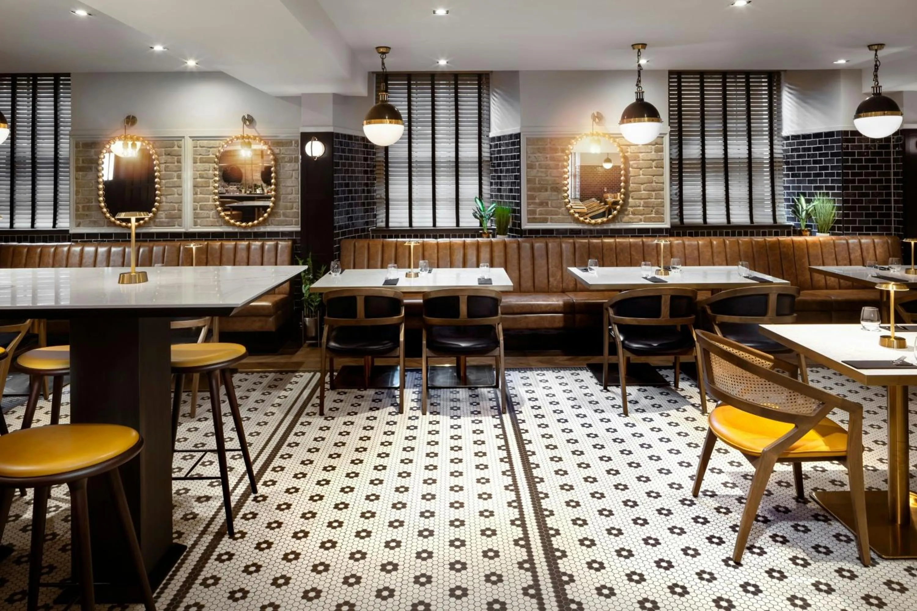 Restaurant/places to eat in Courtyard by Marriott Edinburgh