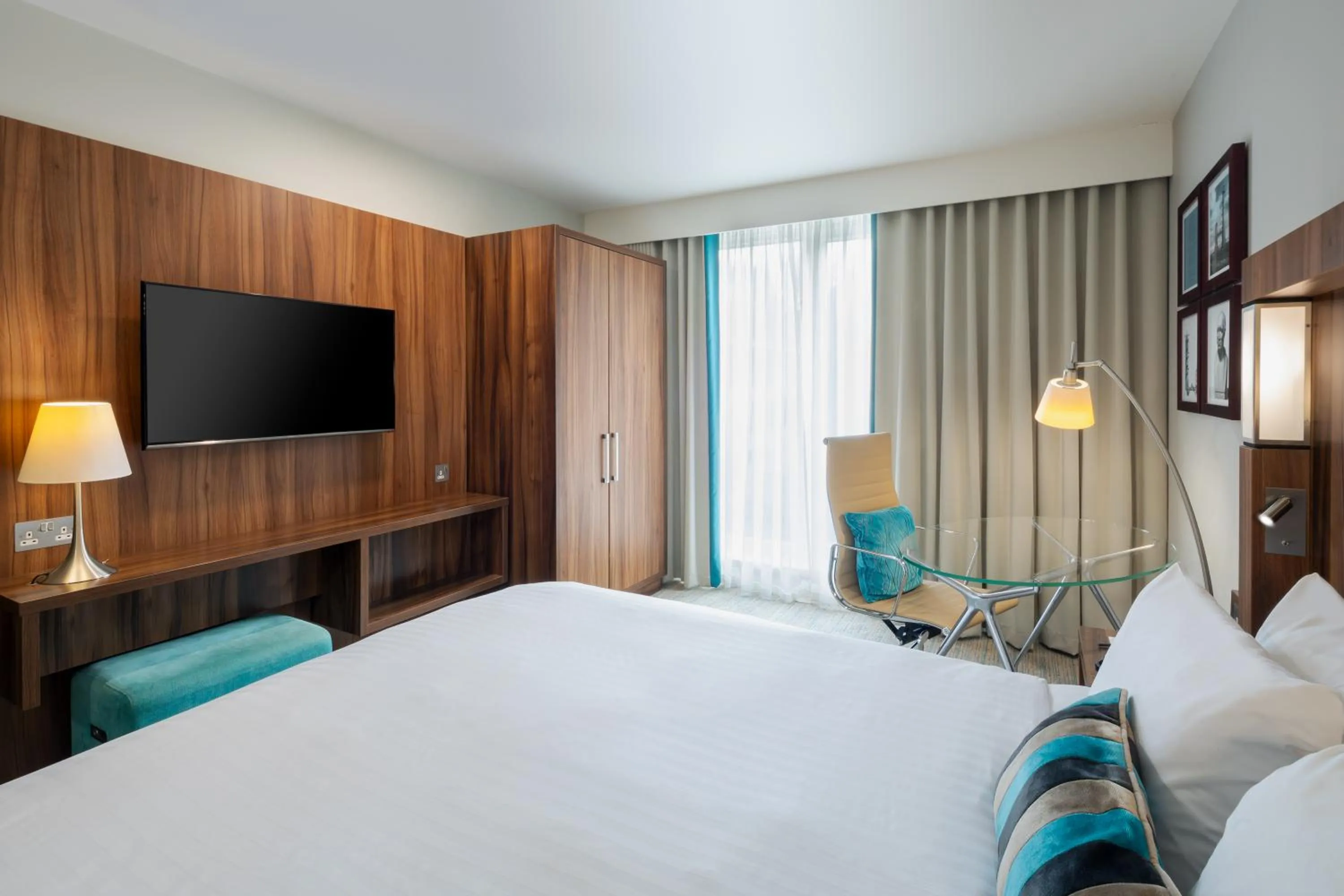 Bedroom, Bed in Courtyard by Marriott Edinburgh