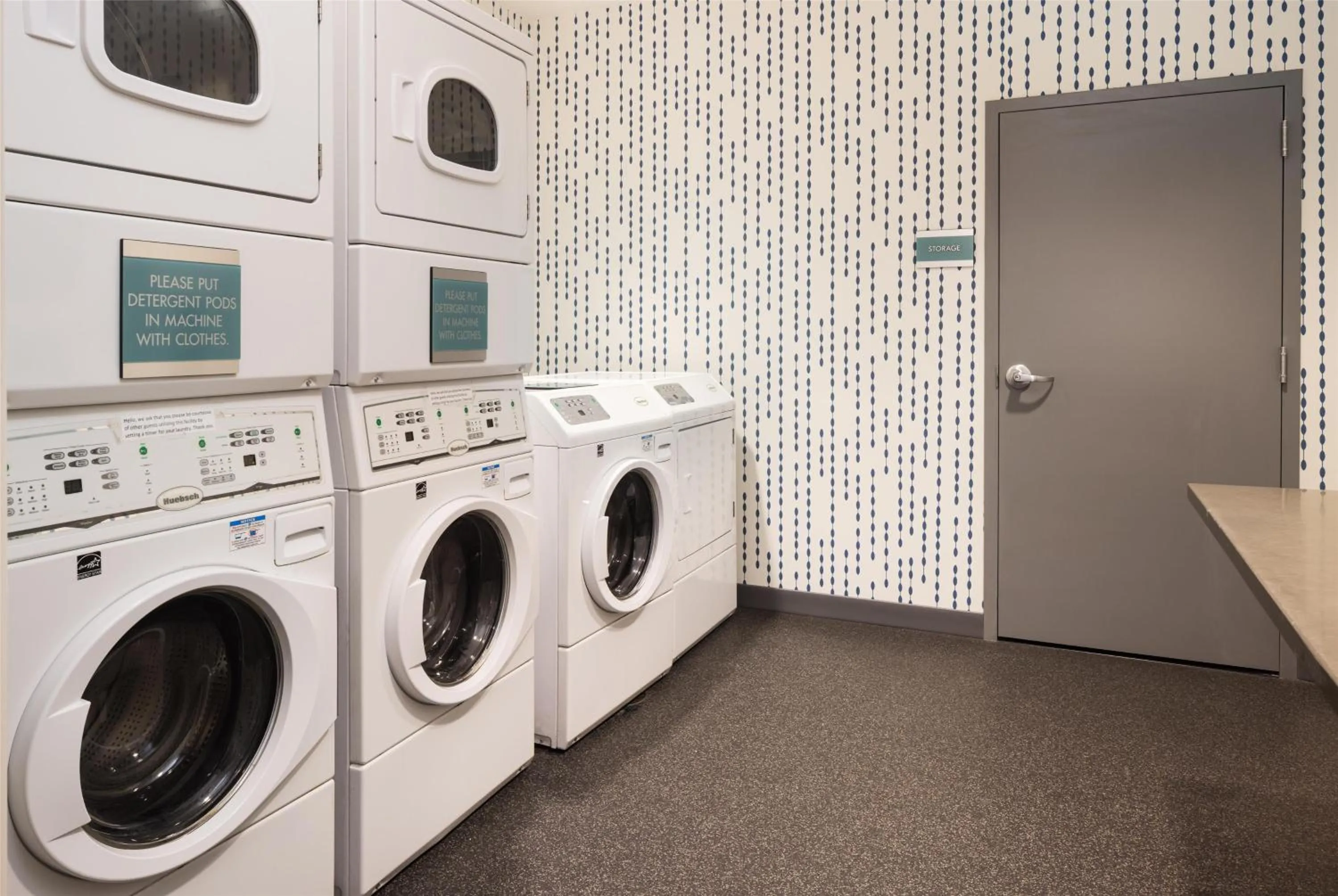 laundry in Home2 Suites by Hilton Roseville Minneapolis
