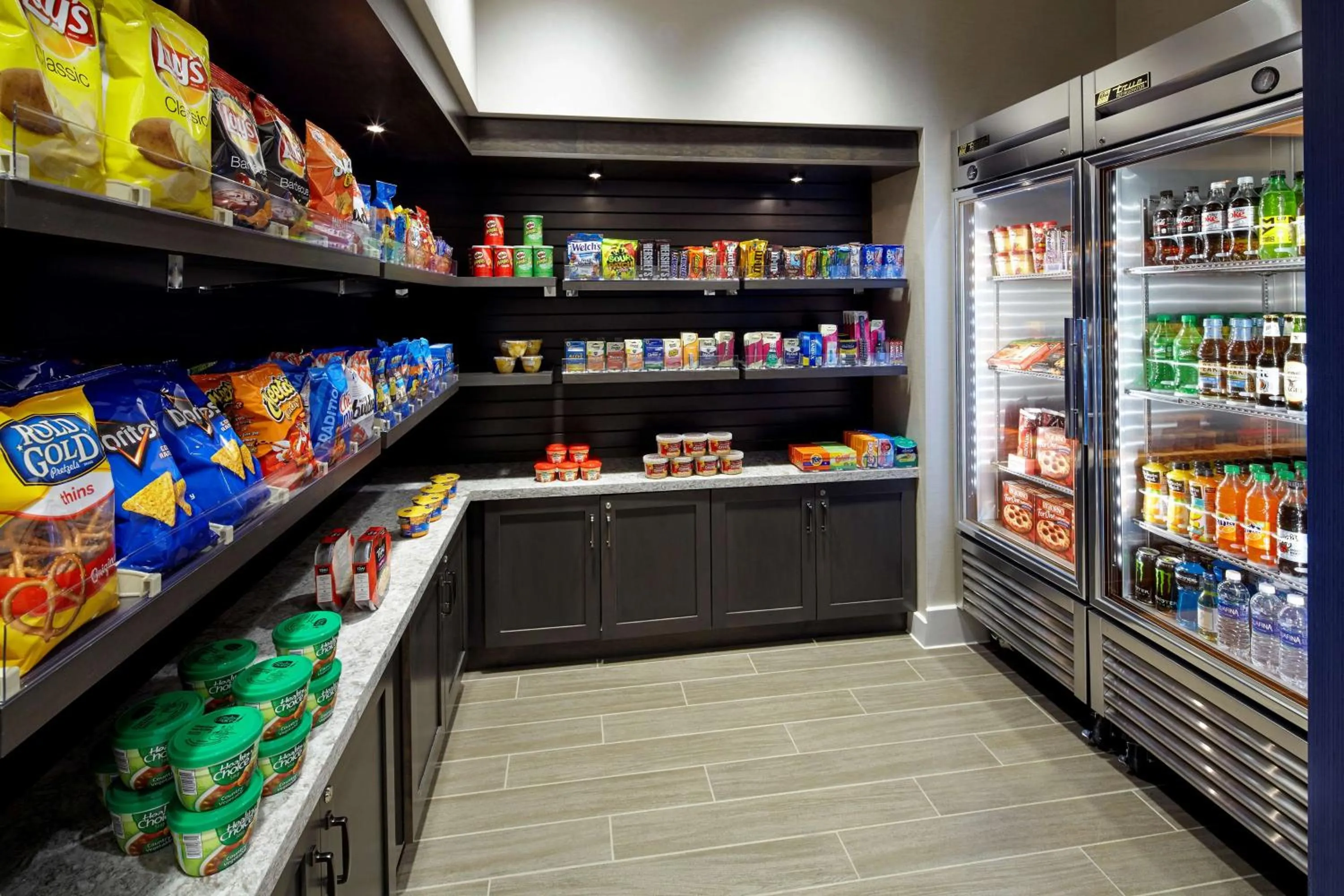 Restaurant/places to eat in Hampton Inn & Suites Pittsburgh Airport South/Settlers Ridge