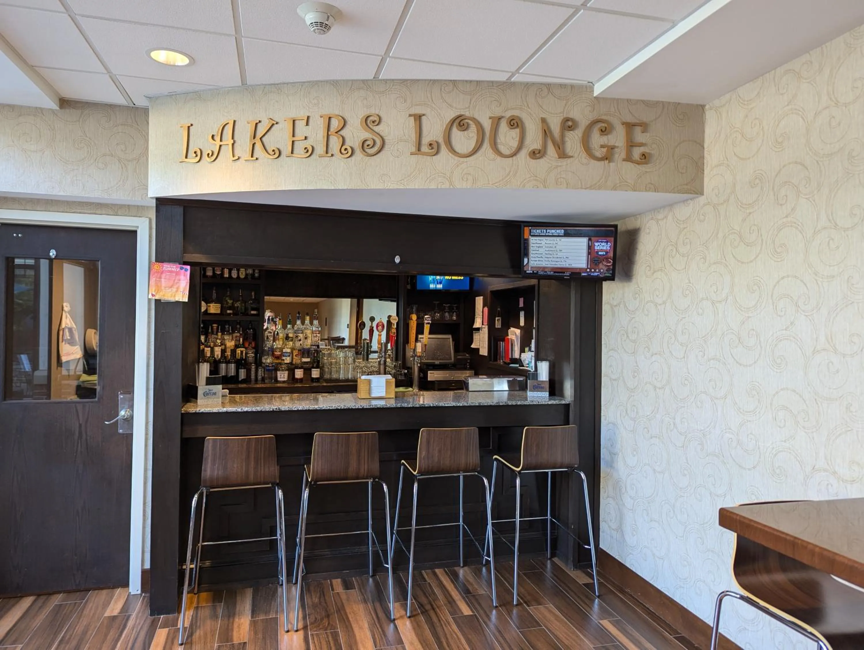 Lounge or bar in Hampton Inn & Suites Cazenovia, NY