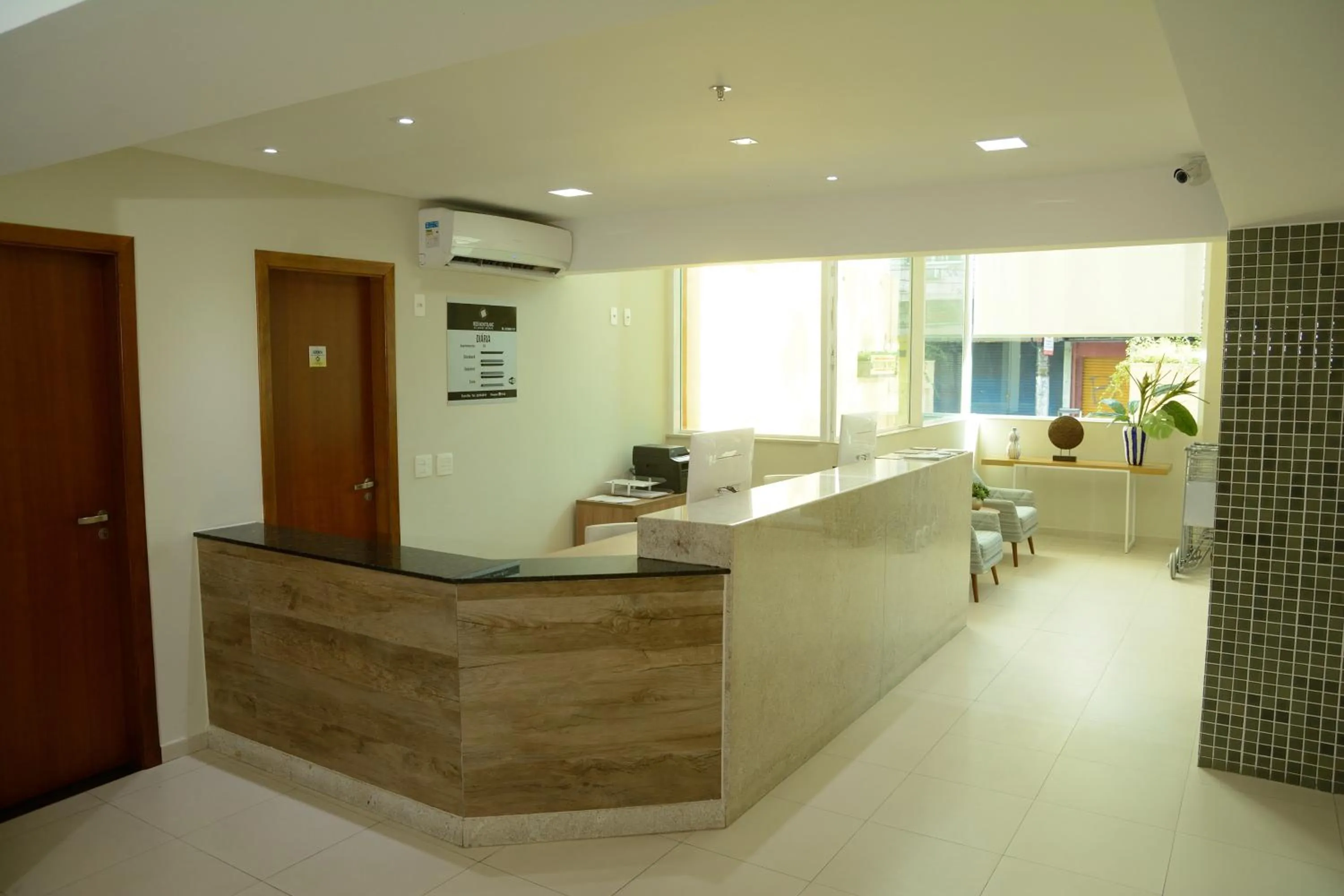 Lobby or reception in Mont Blanc Suites Duque de Caxias