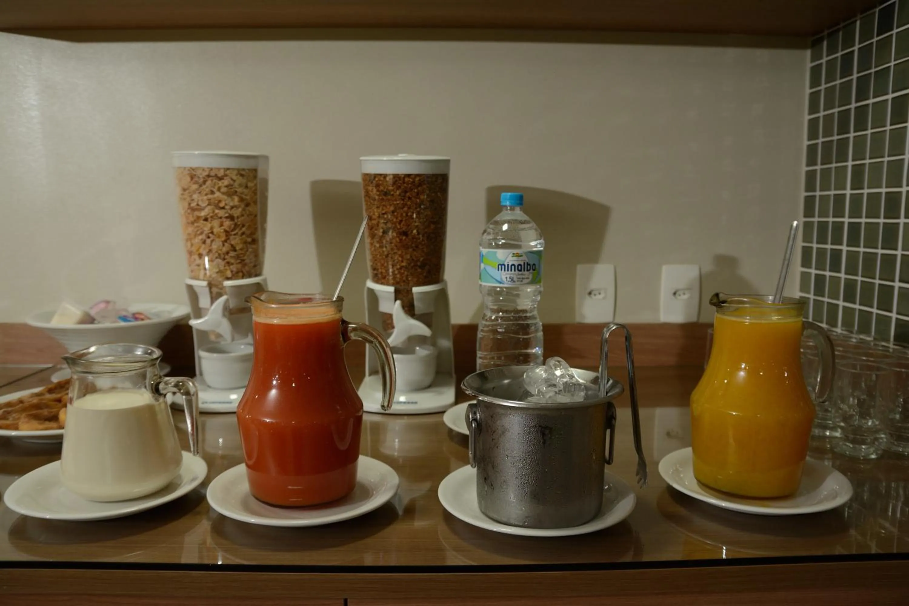 Restaurant/places to eat in Mont Blanc Suites Duque de Caxias