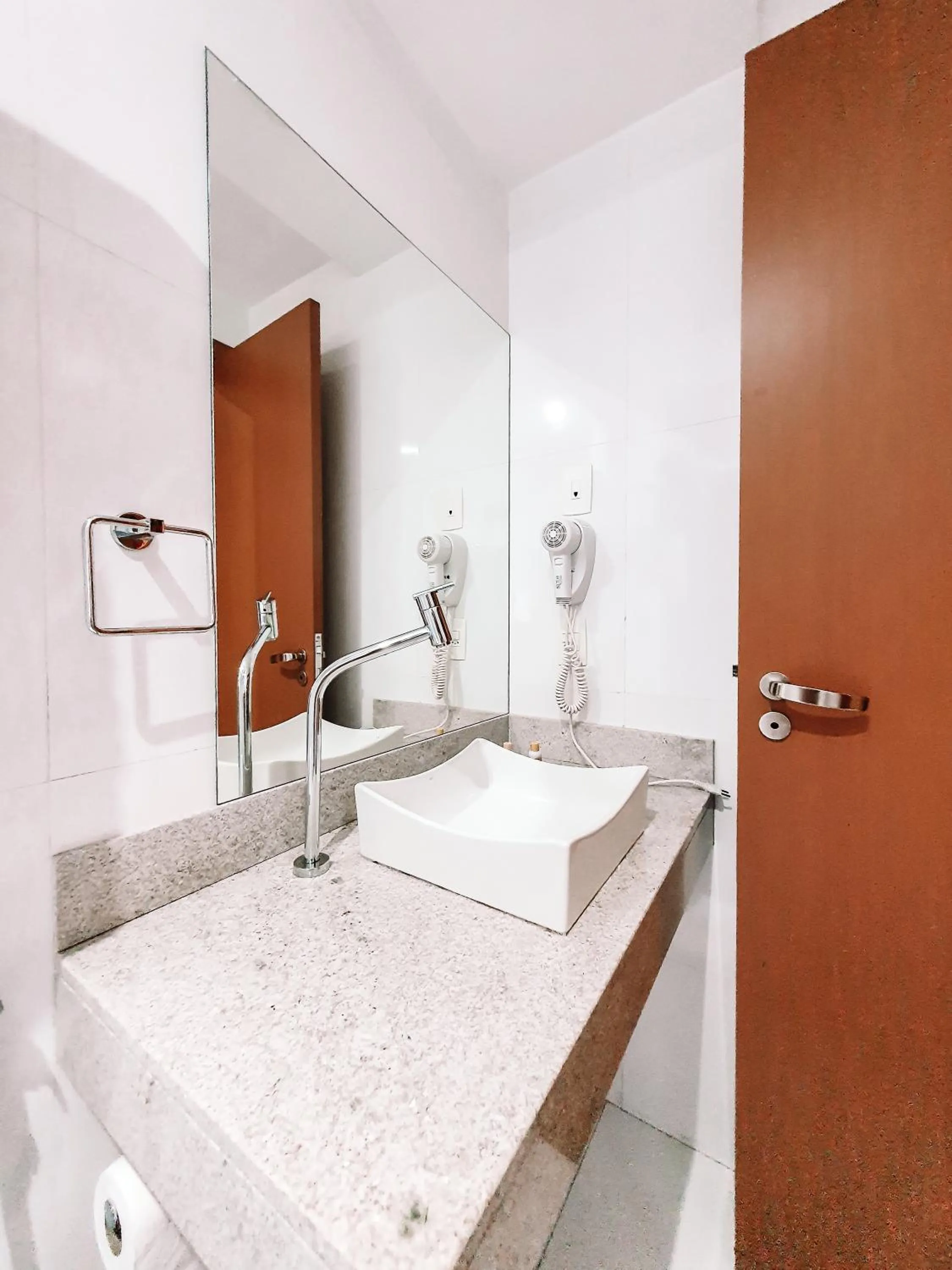 Bathroom in Mont Blanc Suites Duque de Caxias