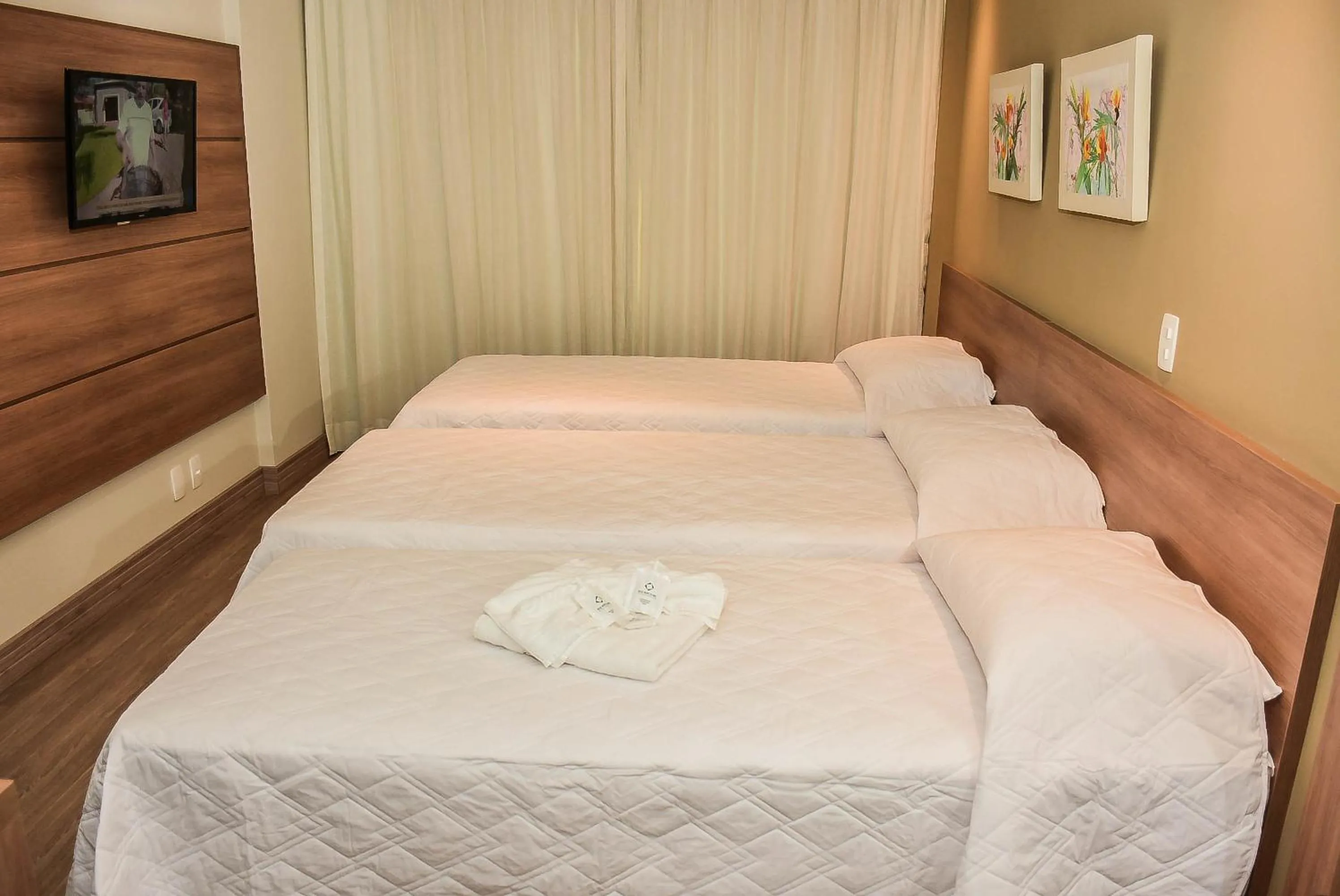 Bed in Mont Blanc Suites Duque de Caxias