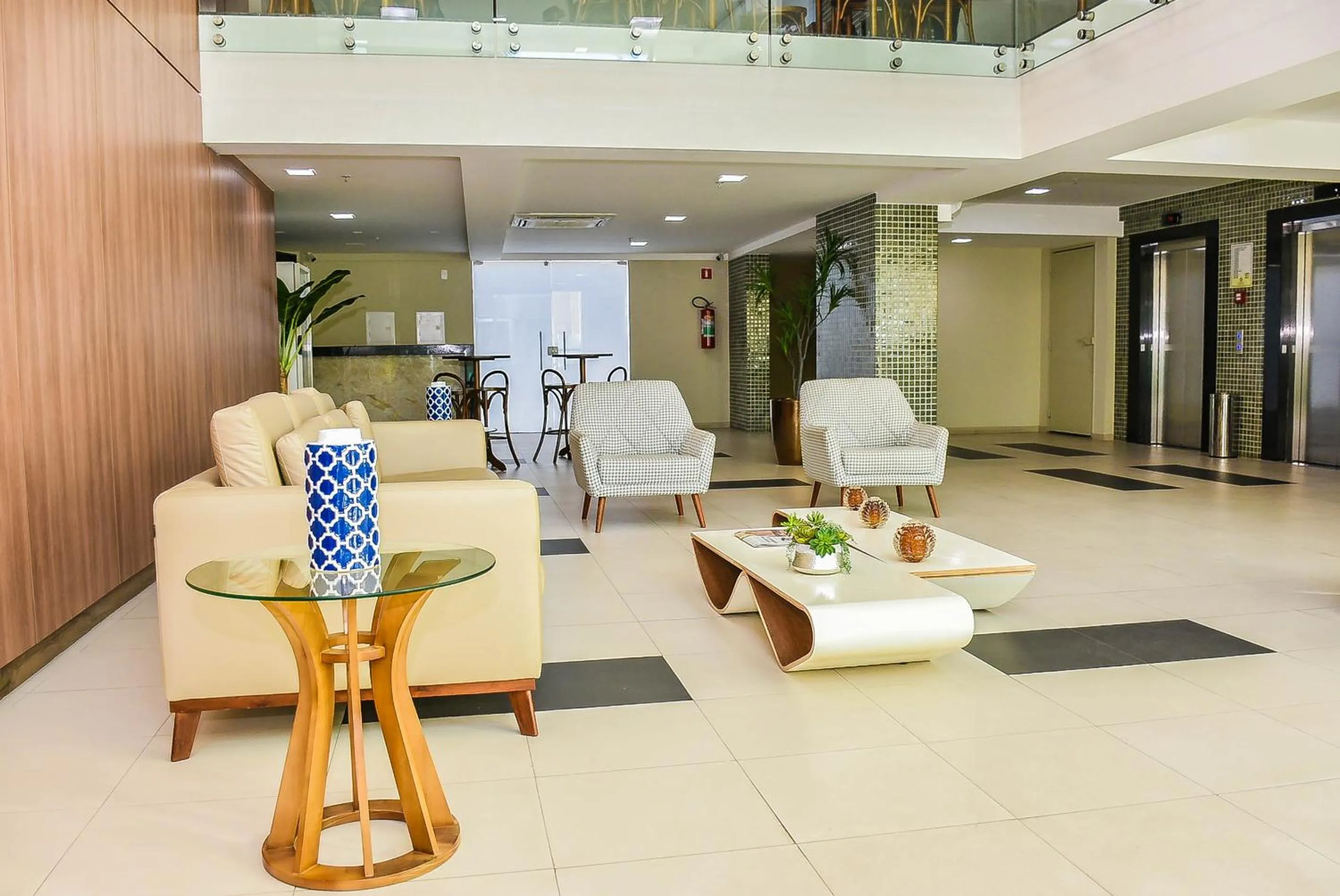 Lobby or reception in Mont Blanc Suites Duque de Caxias
