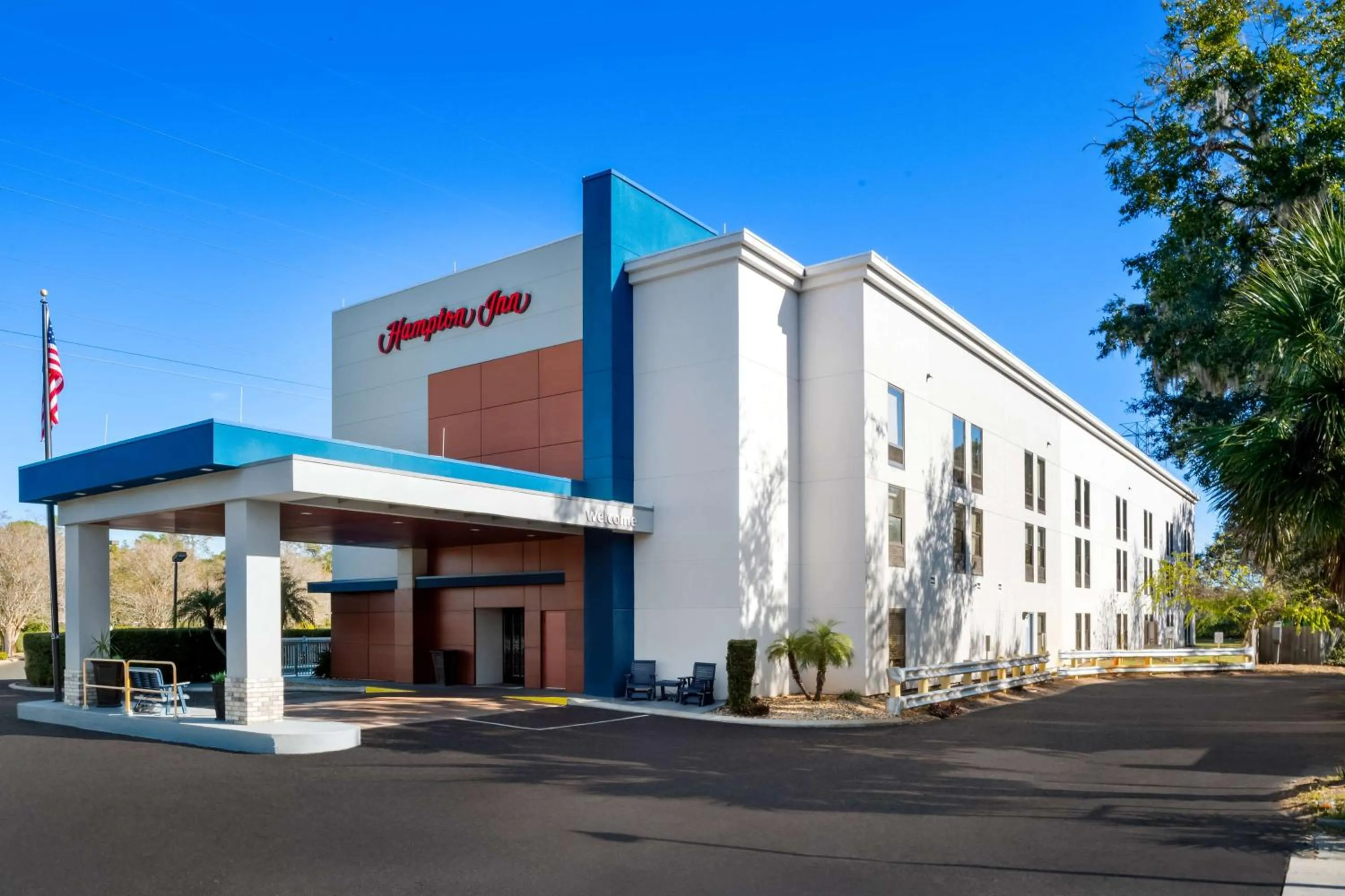 Property building in Hampton Inn Debary-Deltona